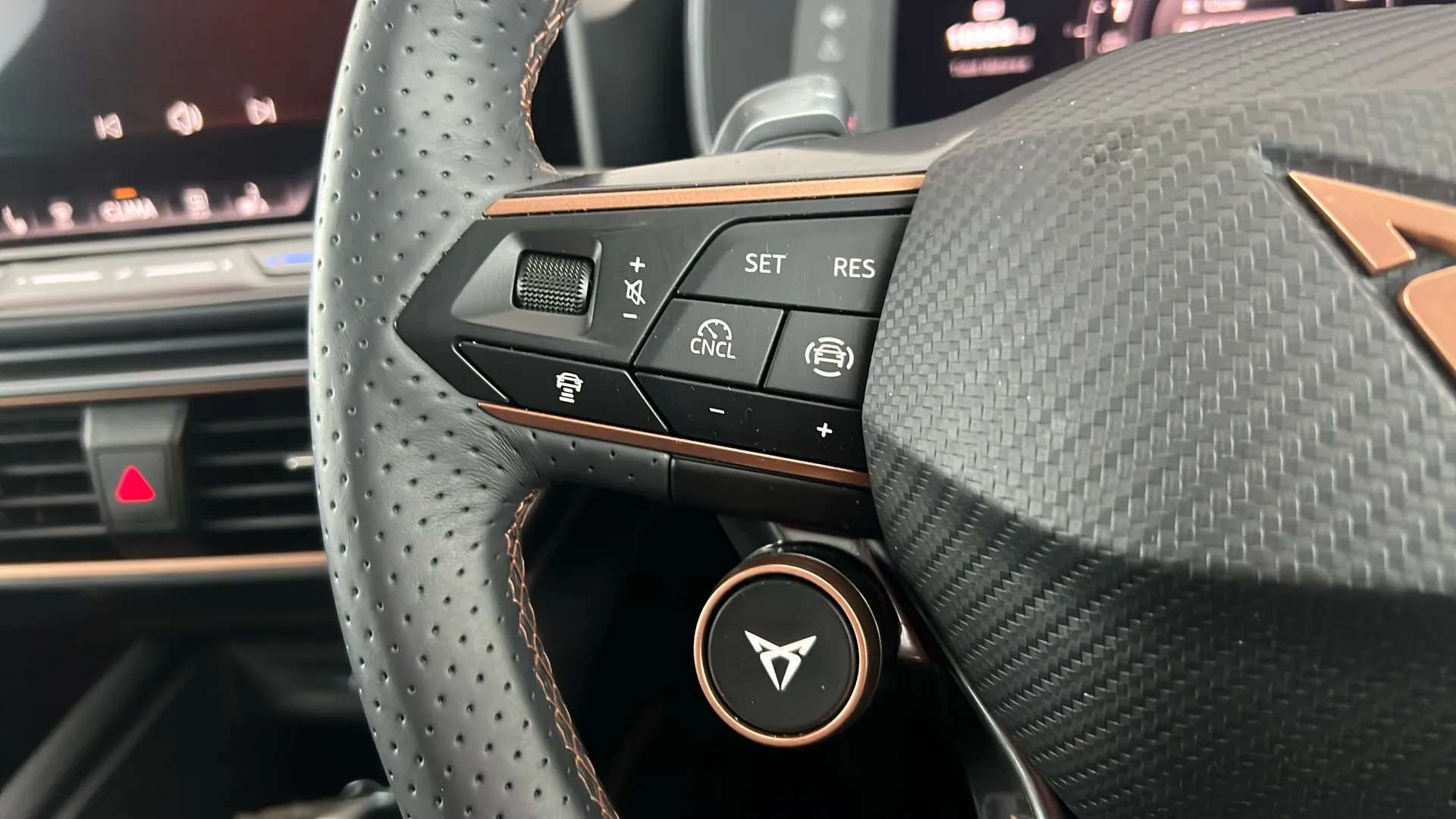 2025 CUPRA FORMENTOR 2025 CUPRA FORMENTOR