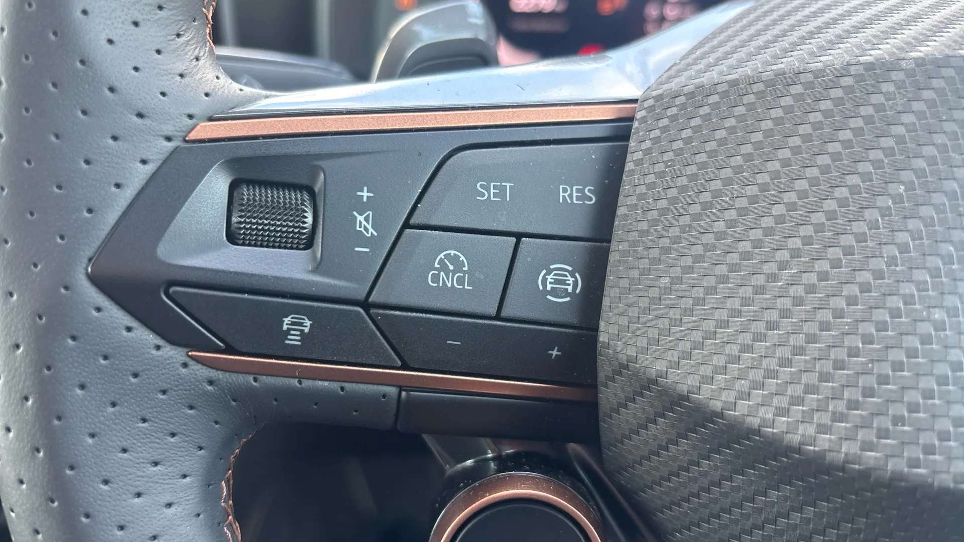 2025 CUPRA FORMENTOR 2025 CUPRA FORMENTOR