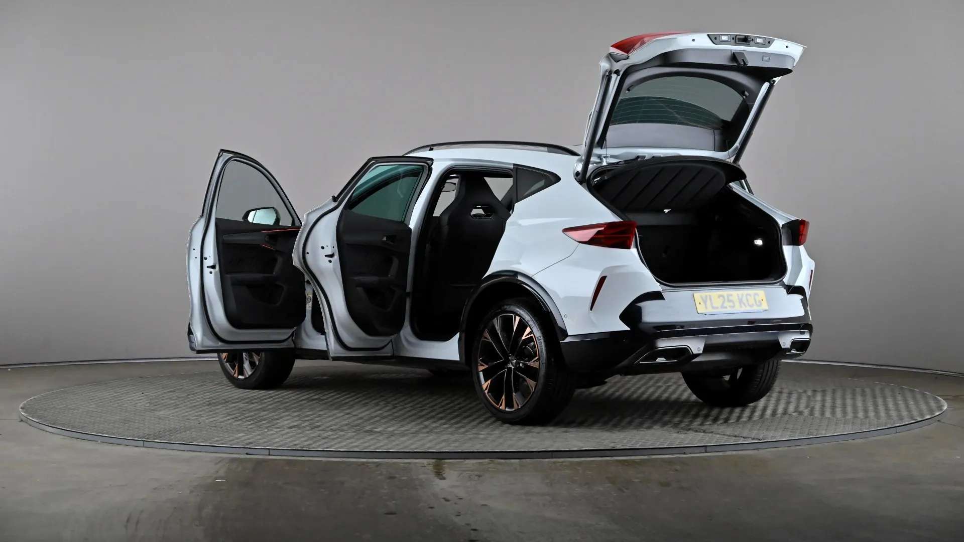 2025 CUPRA FORMENTOR 2025 CUPRA FORMENTOR