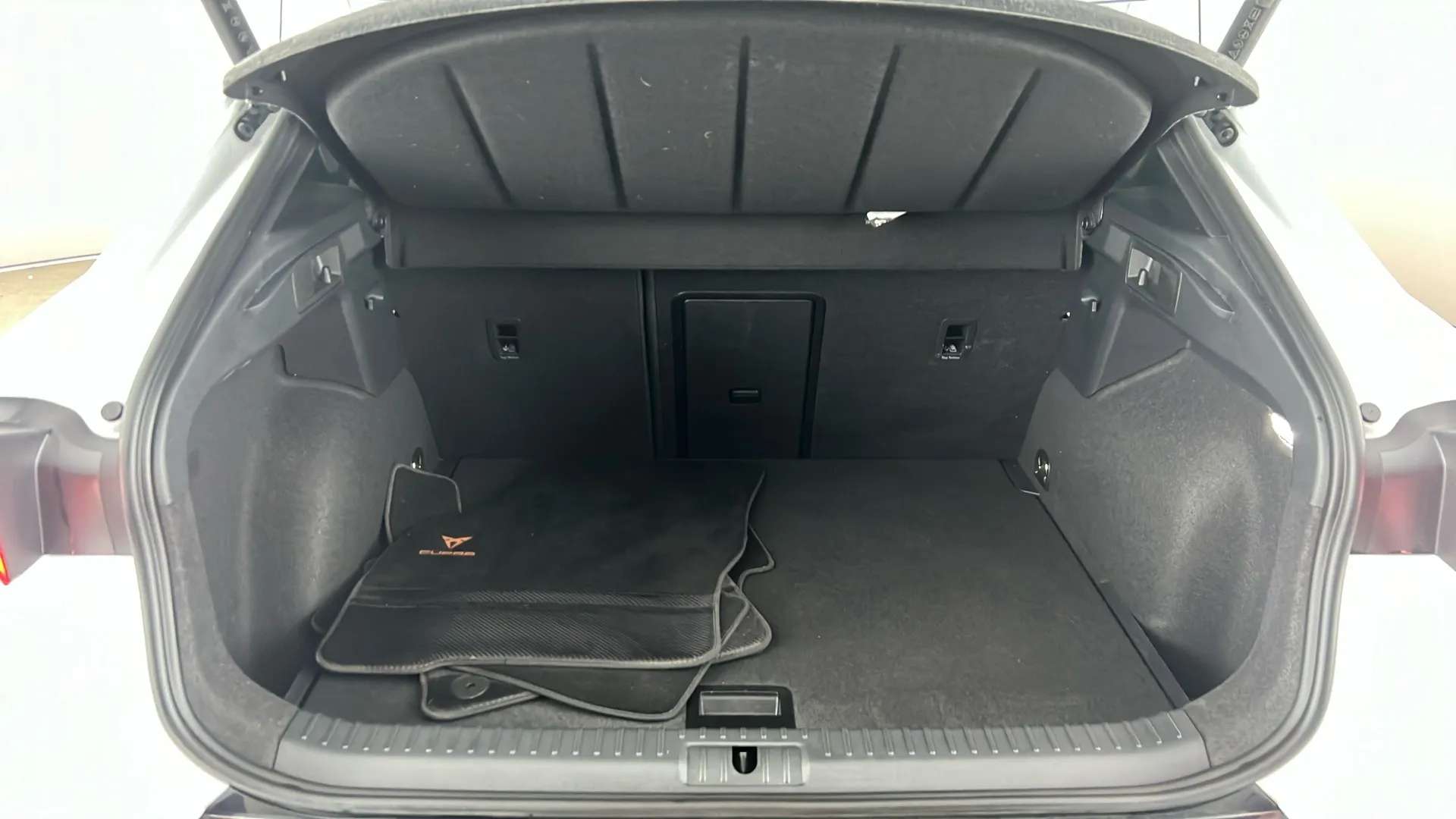 2025 CUPRA FORMENTOR 2025 CUPRA FORMENTOR