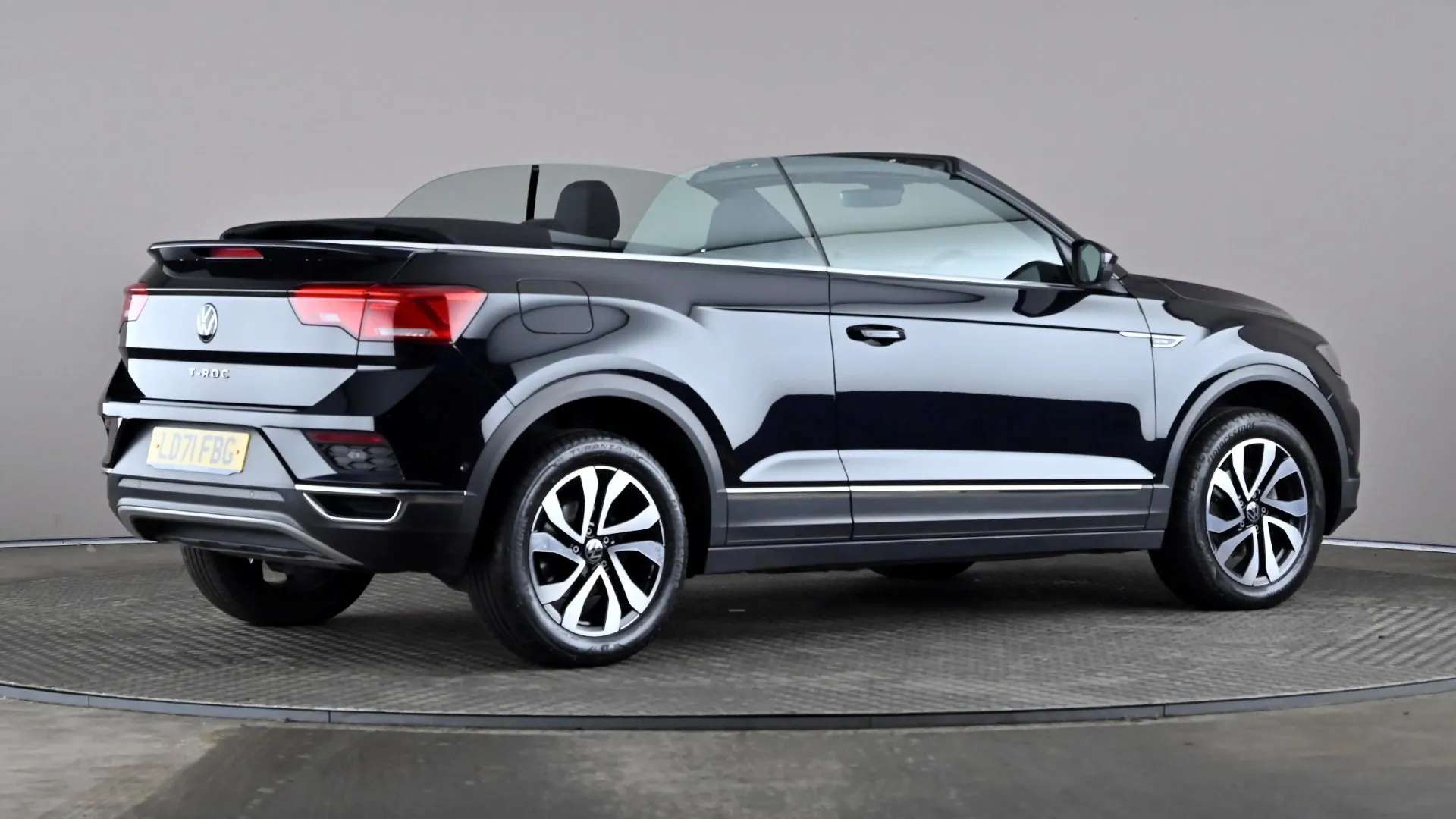2021 VOLKSWAGEN T-ROC 2021 VOLKSWAGEN T-ROC
