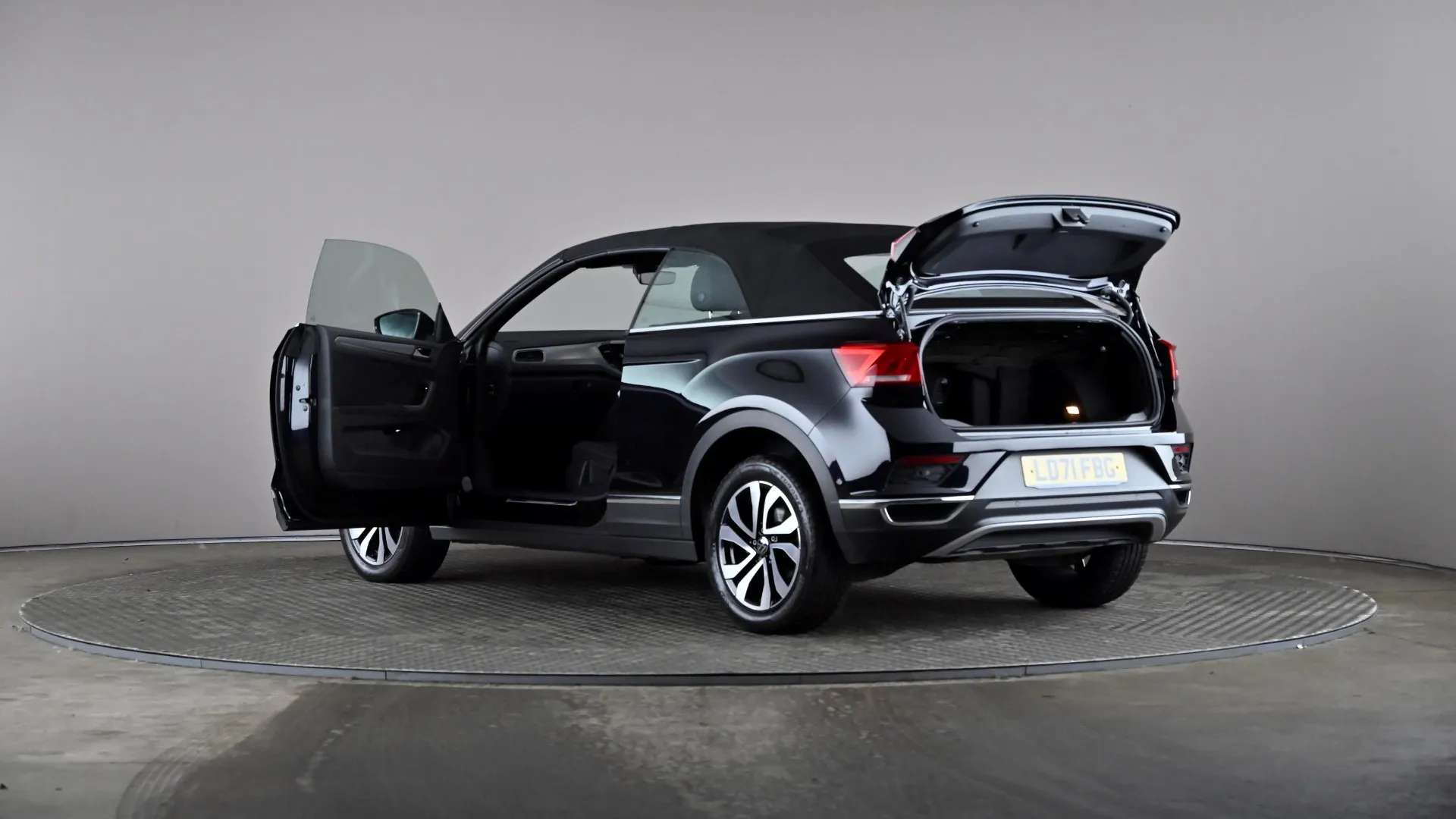 2021 VOLKSWAGEN T-ROC 2021 VOLKSWAGEN T-ROC