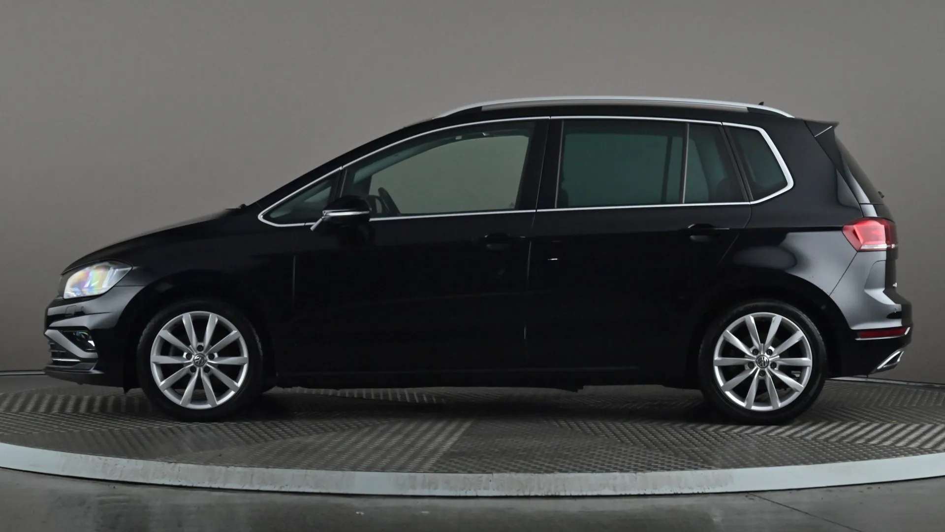2018 VOLKSWAGEN GOLF SV 2018 VOLKSWAGEN GOLF SV