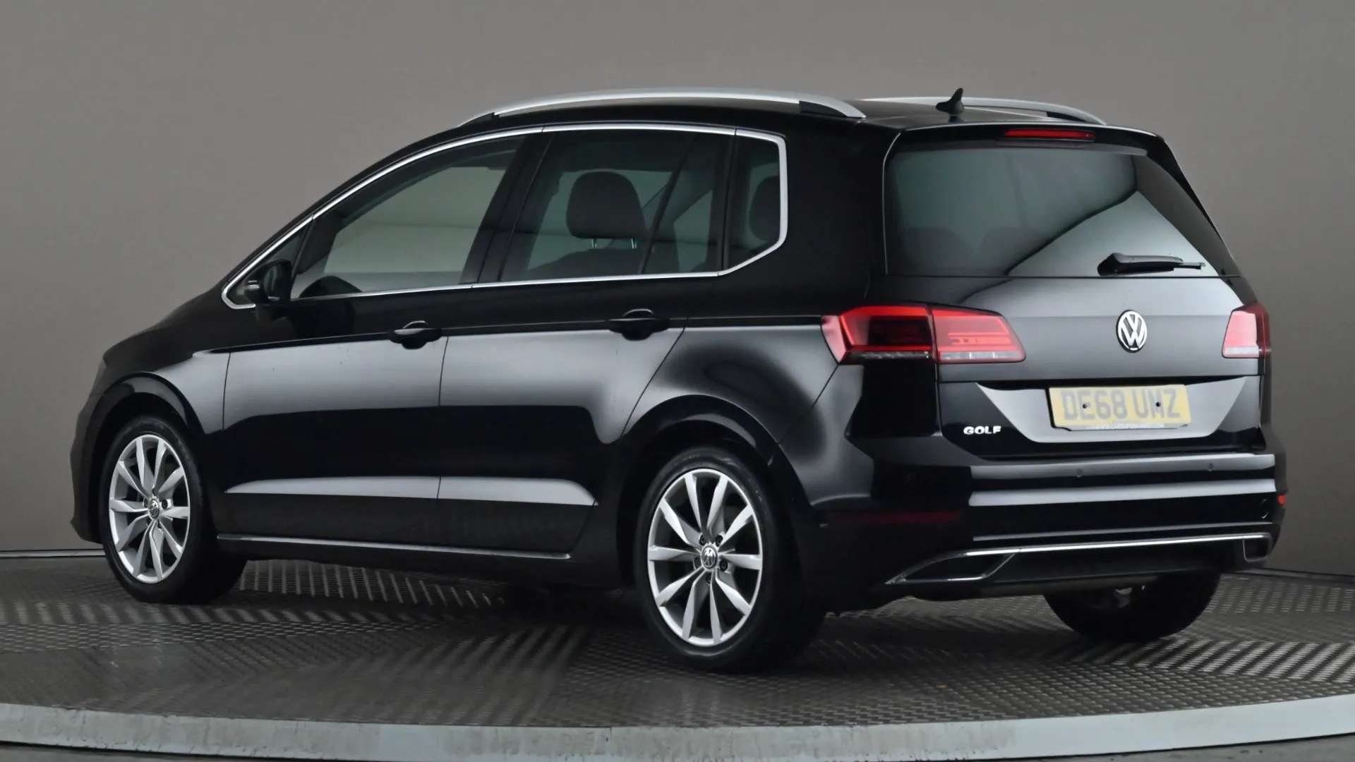 2018 VOLKSWAGEN GOLF SV 2018 VOLKSWAGEN GOLF SV