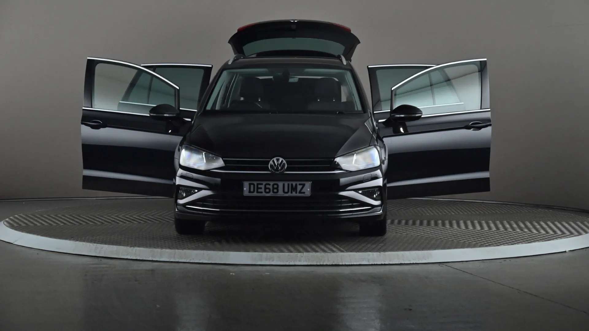 2018 VOLKSWAGEN GOLF SV 2018 VOLKSWAGEN GOLF SV