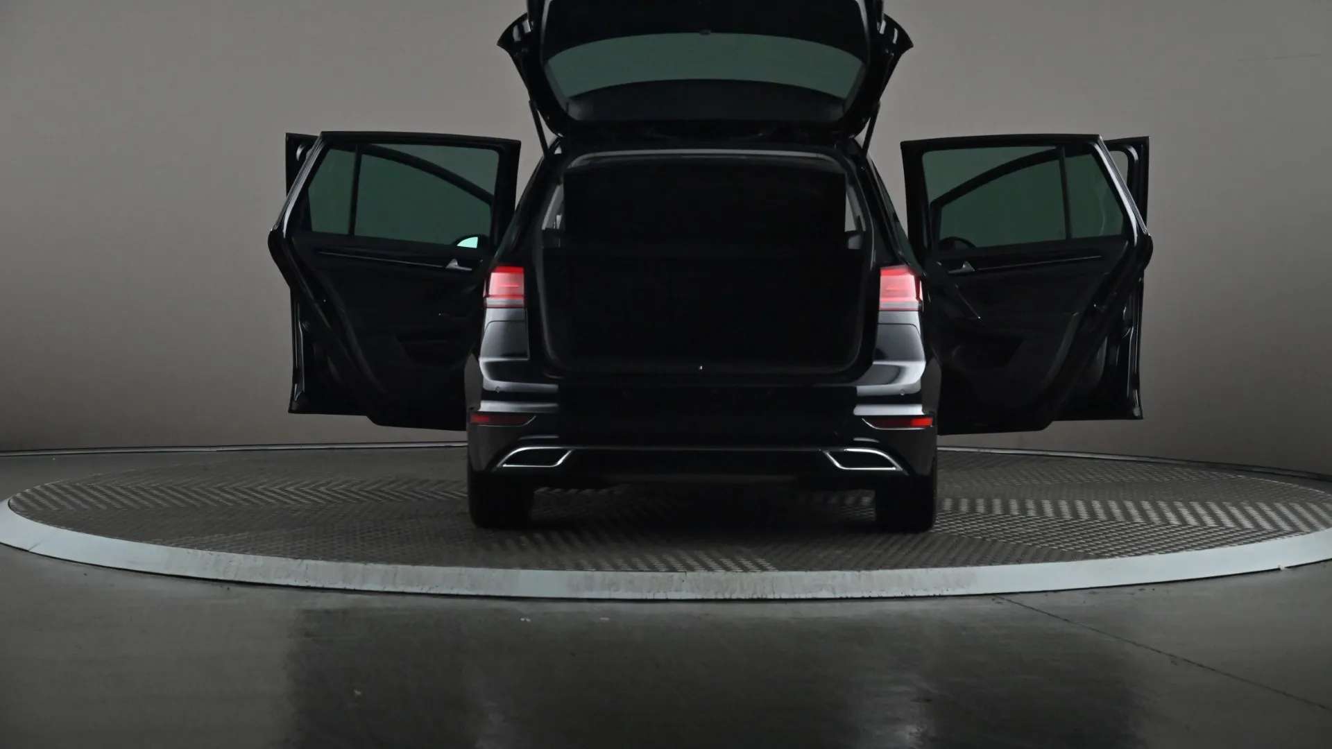 2018 VOLKSWAGEN GOLF SV 2018 VOLKSWAGEN GOLF SV