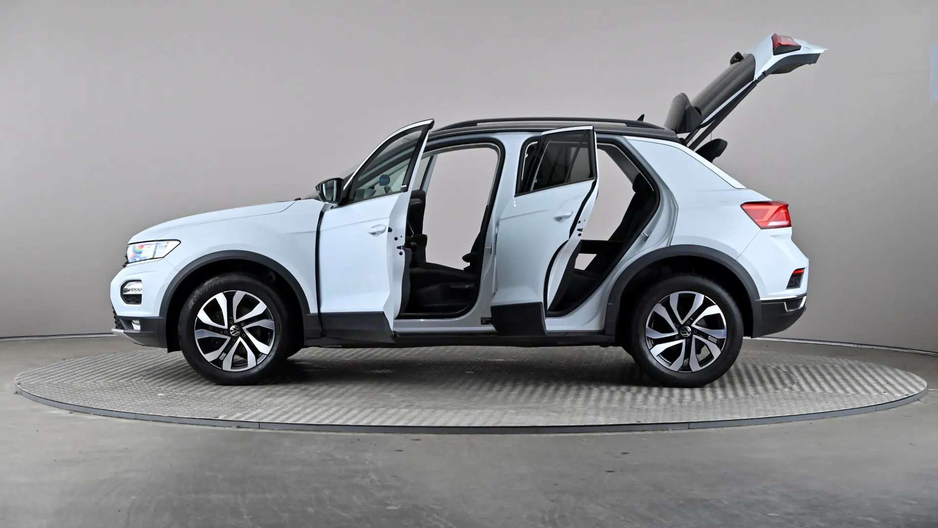 2021 VOLKSWAGEN T-ROC 2021 VOLKSWAGEN T-ROC