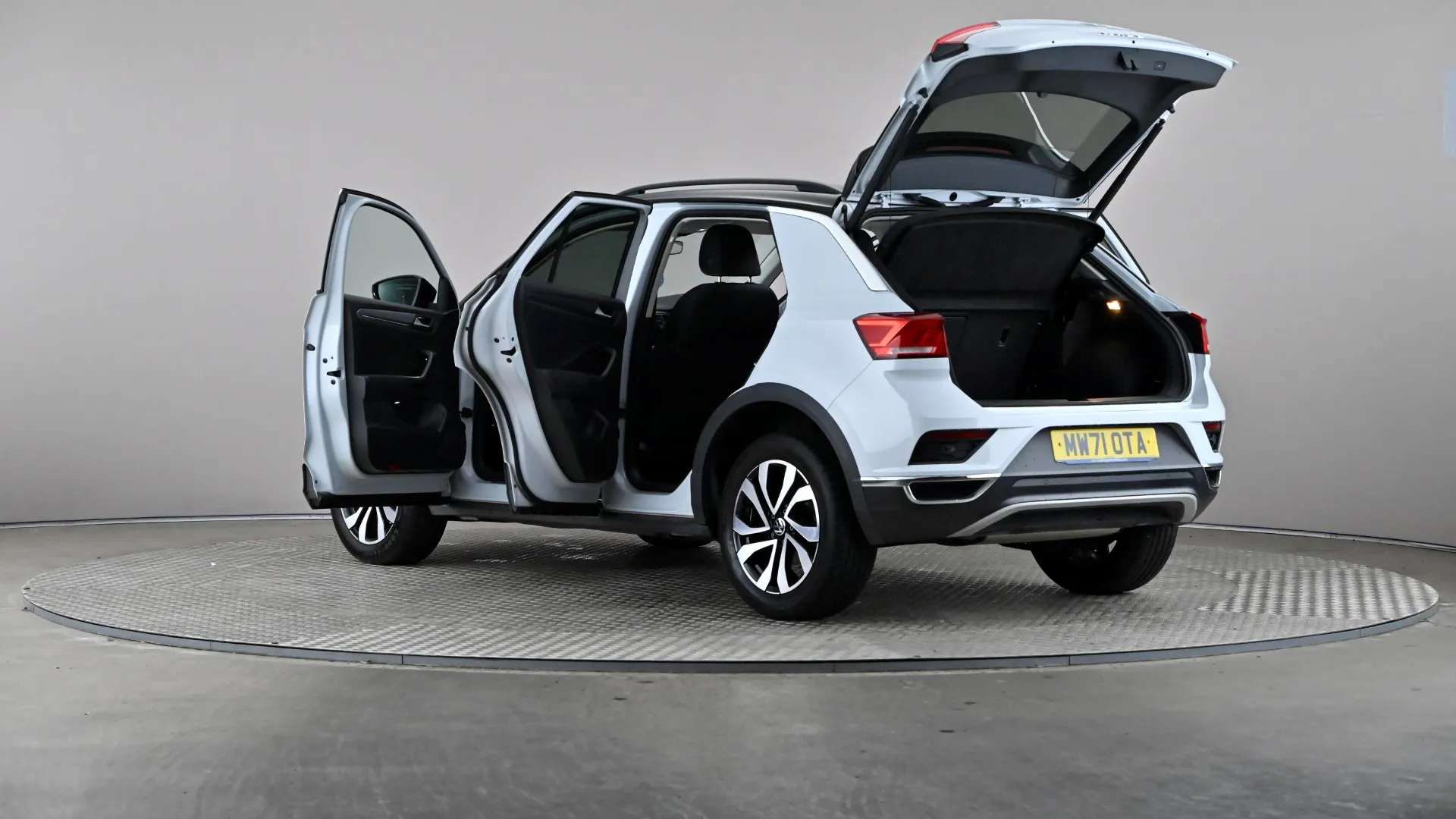 2021 VOLKSWAGEN T-ROC 2021 VOLKSWAGEN T-ROC