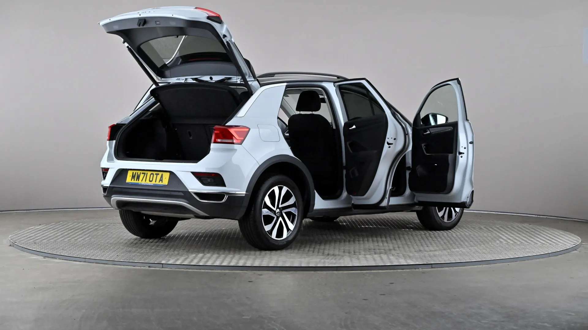 2021 VOLKSWAGEN T-ROC 2021 VOLKSWAGEN T-ROC