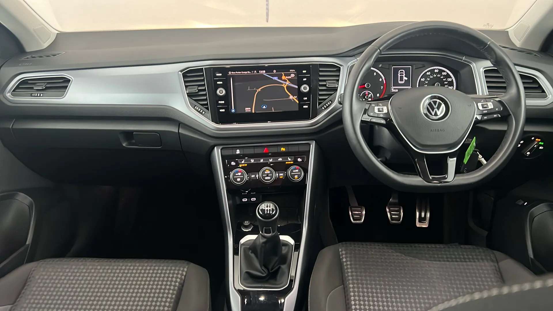 2021 VOLKSWAGEN T-ROC 2021 VOLKSWAGEN T-ROC