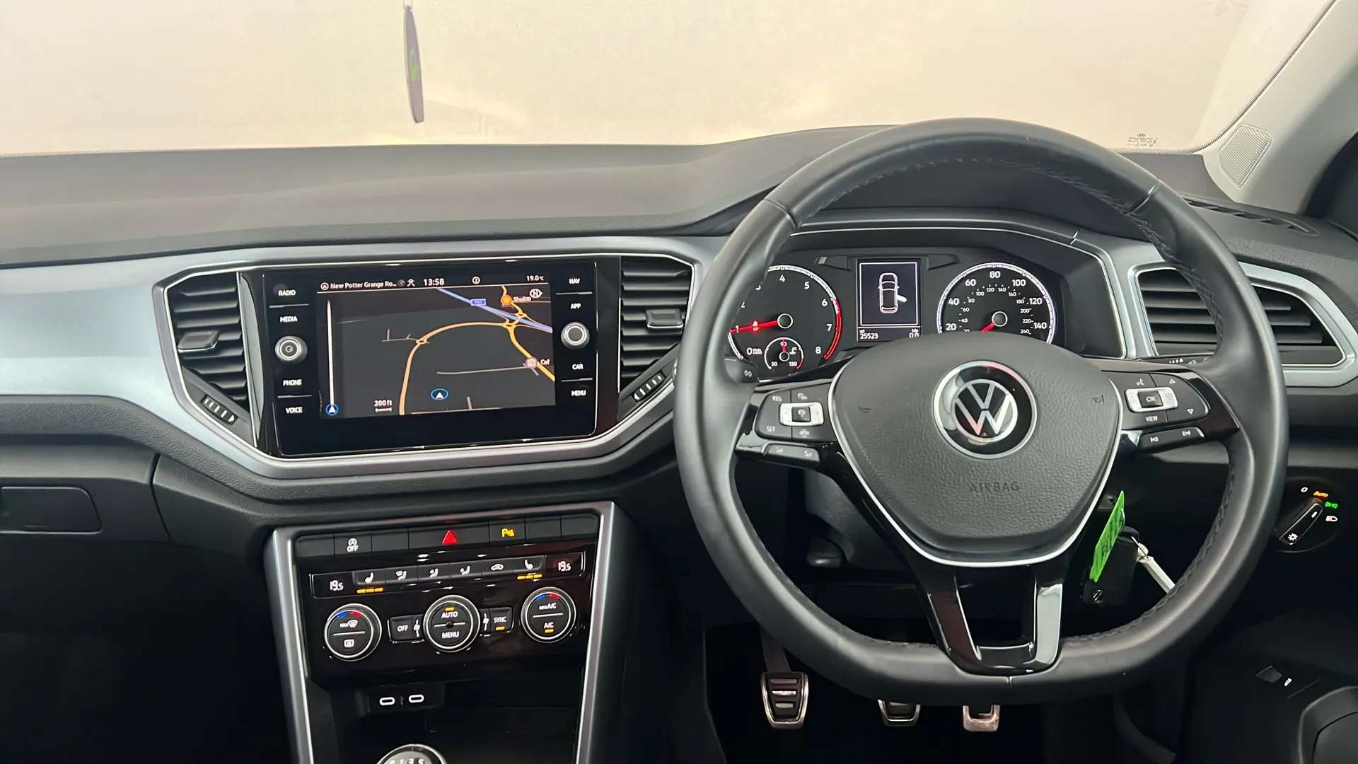 2021 VOLKSWAGEN T-ROC 2021 VOLKSWAGEN T-ROC