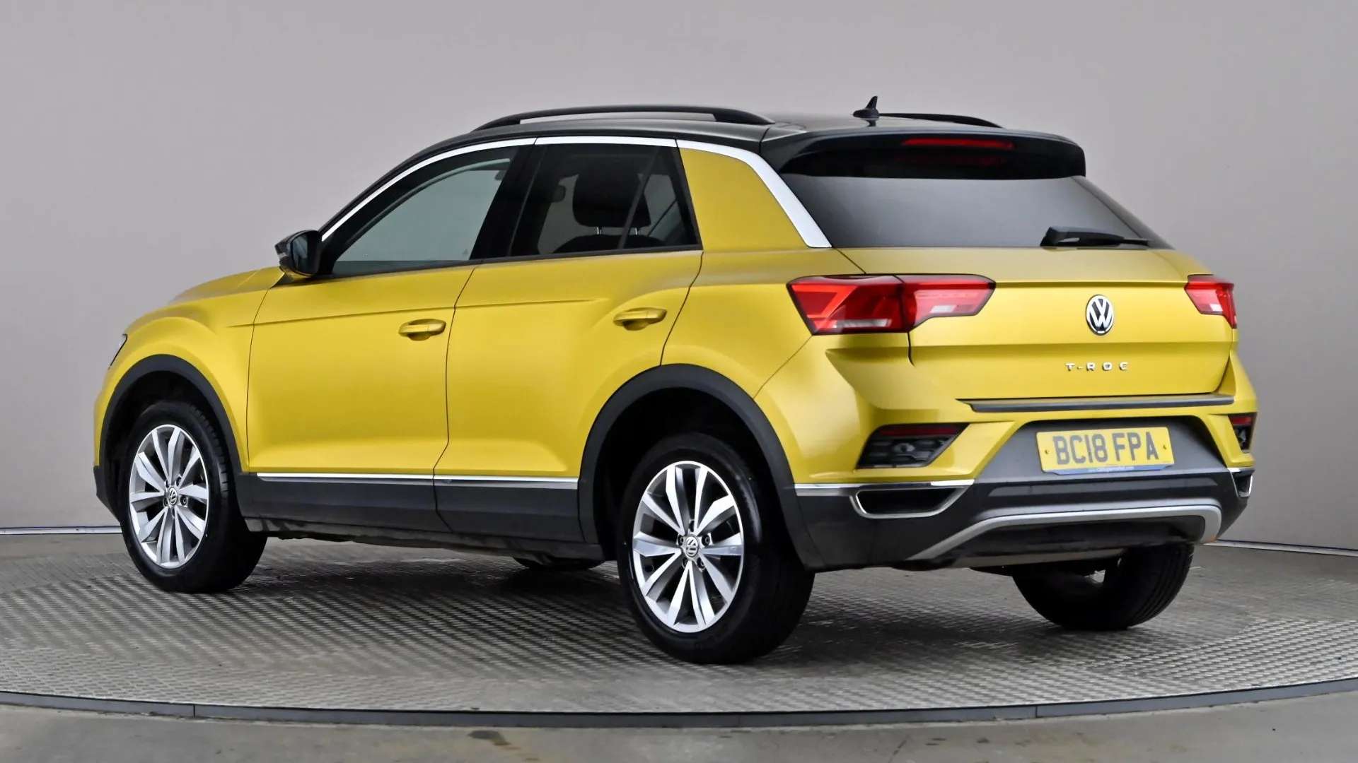 A 2018 VOLKSWAGEN T-ROC 1.5 TSI EVO Design A 2018 VOLKSWAGEN T-ROC 1.5 TSI EVO Design