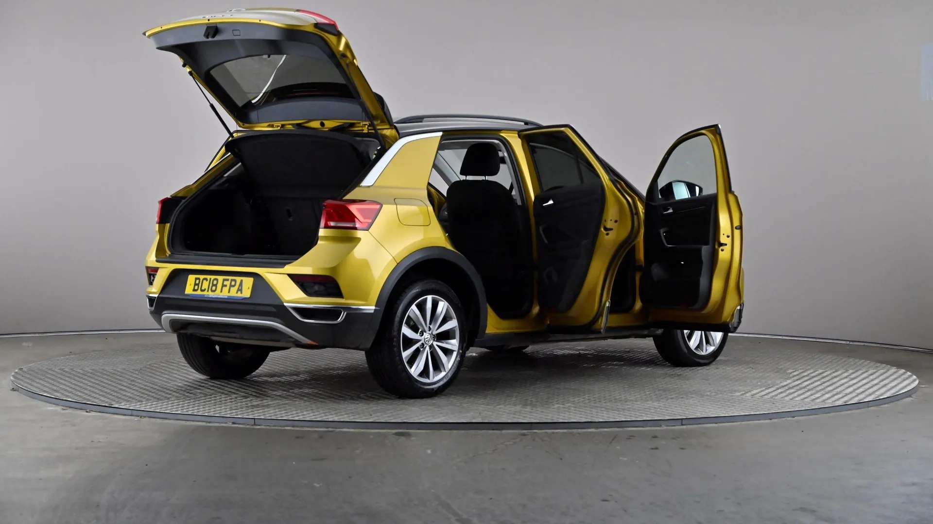 2018 VOLKSWAGEN T-ROC 2018 VOLKSWAGEN T-ROC