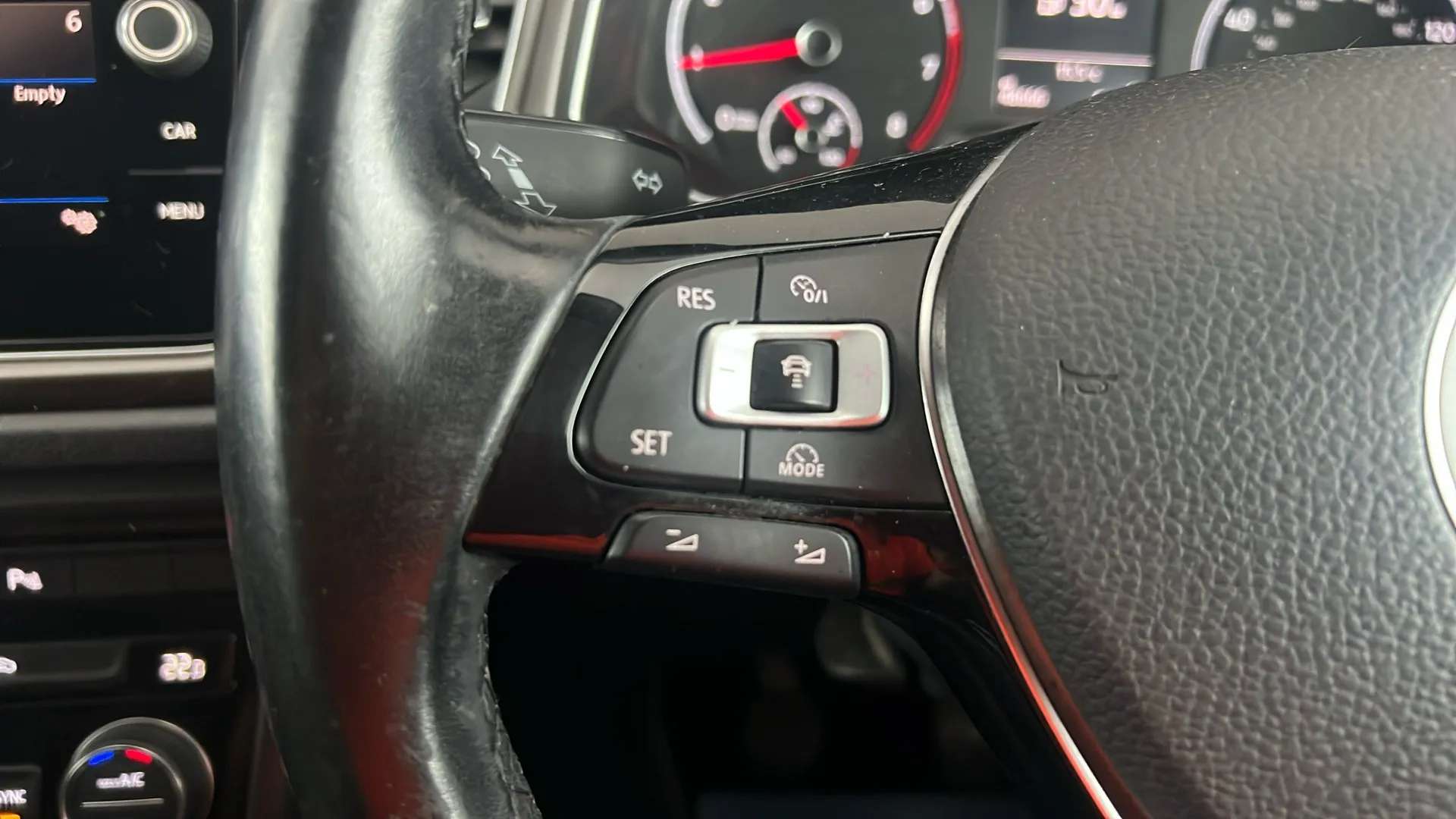 2018 VOLKSWAGEN T-ROC 2018 VOLKSWAGEN T-ROC