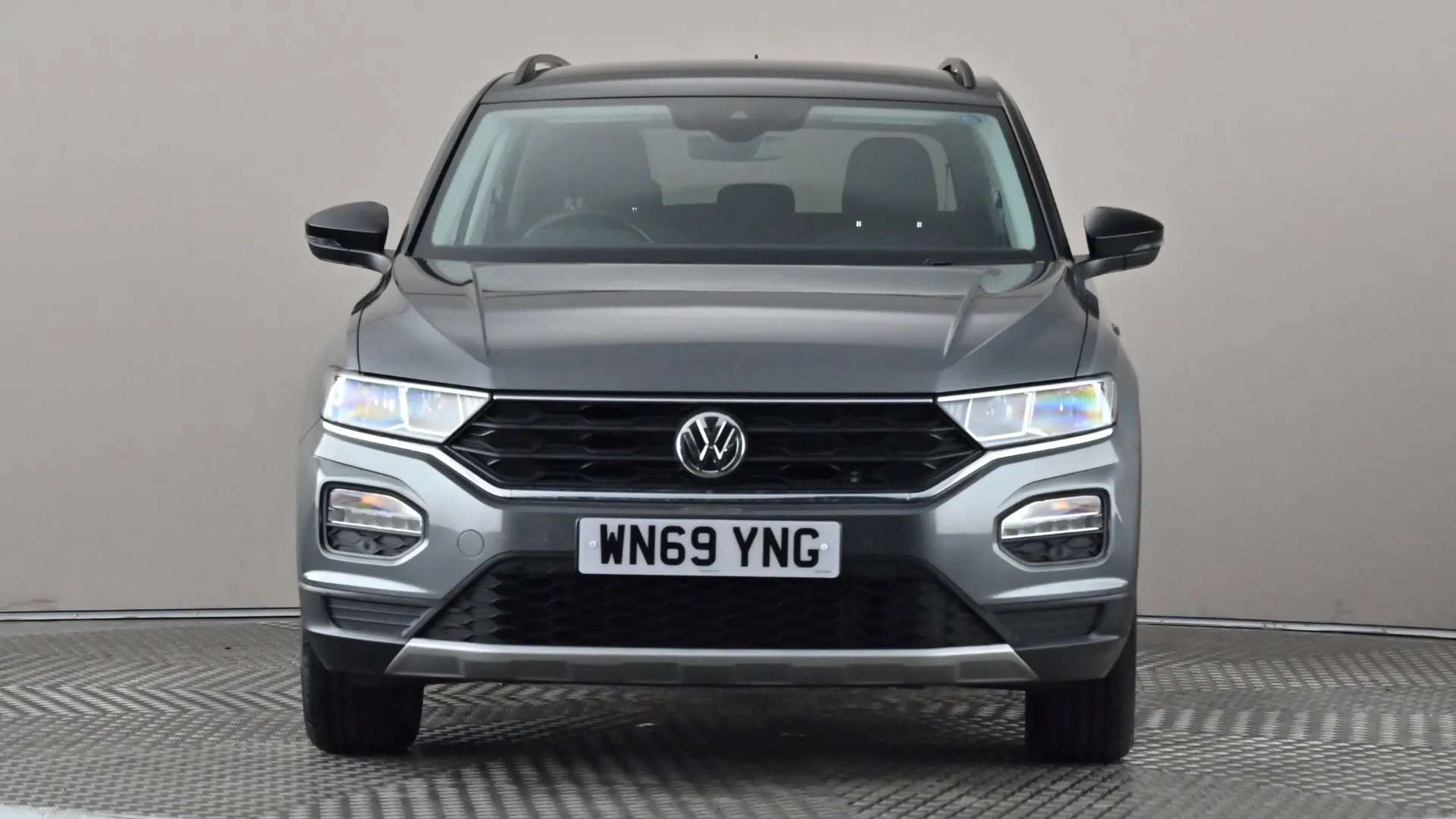 A 2019 VOLKSWAGEN T-ROC 1.5 TSI EVO Design A 2019 VOLKSWAGEN T-ROC 1.5 TSI EVO Design