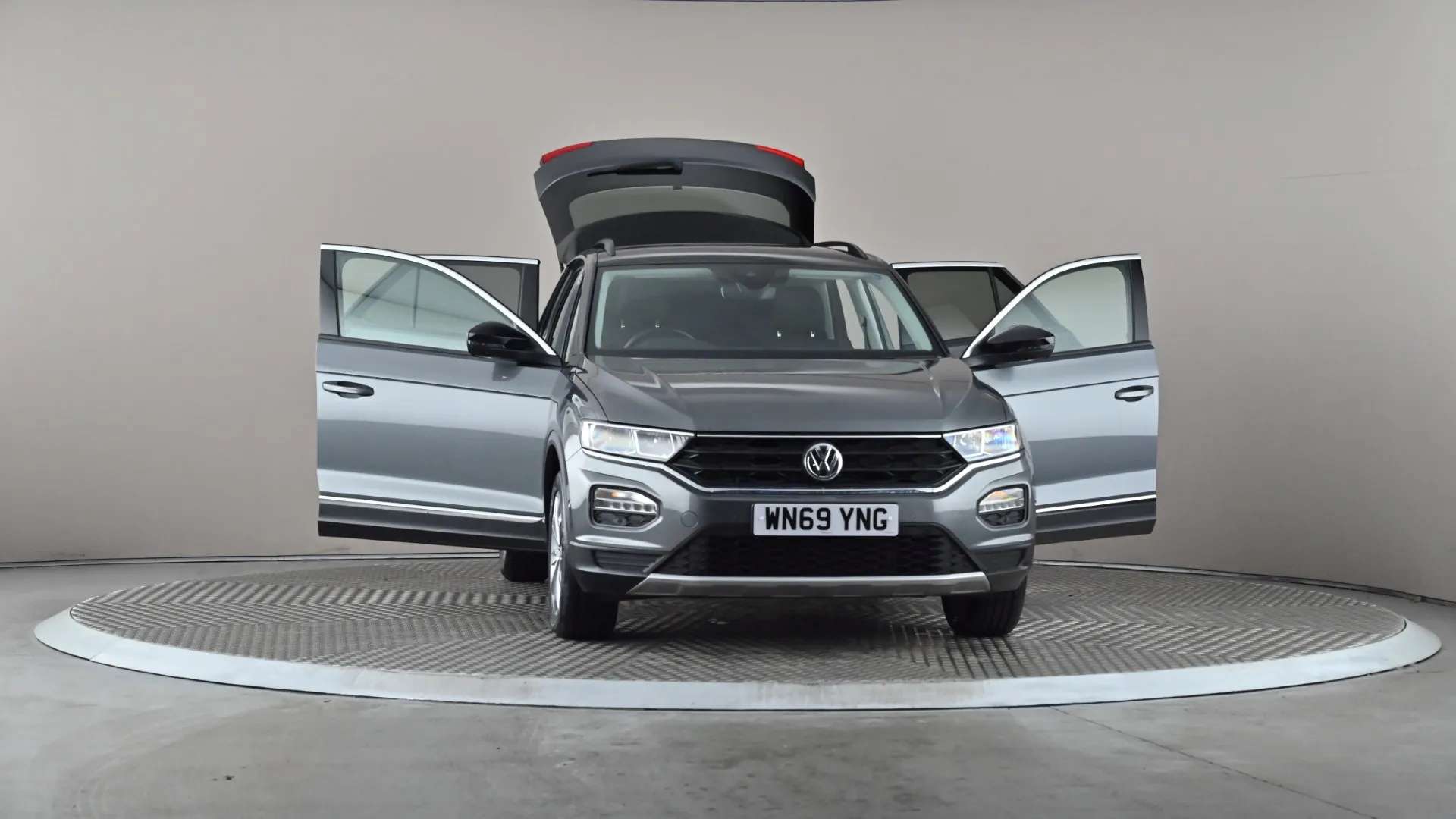 2019 VOLKSWAGEN T-ROC 2019 VOLKSWAGEN T-ROC