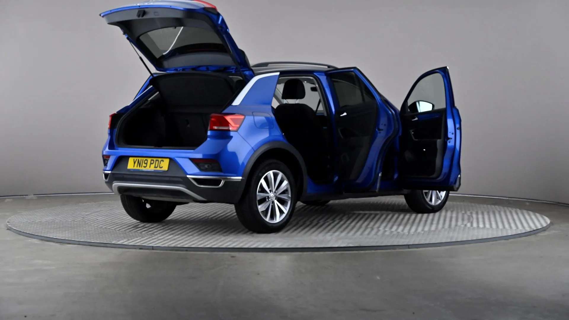 2019 VOLKSWAGEN T-ROC 2019 VOLKSWAGEN T-ROC
