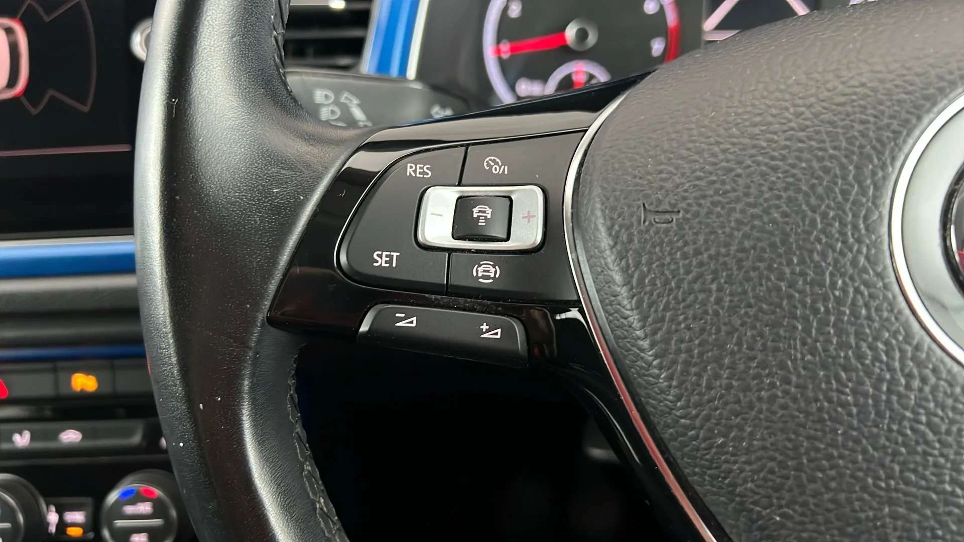 2019 VOLKSWAGEN T-ROC 2019 VOLKSWAGEN T-ROC