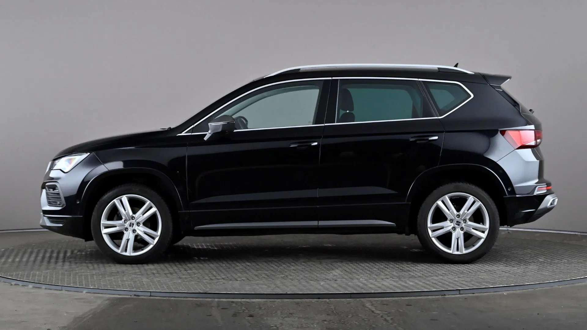 A 2023 SEAT ATECA 1.5 TSI EVO FR DSG A 2023 SEAT ATECA 1.5 TSI EVO FR DSG