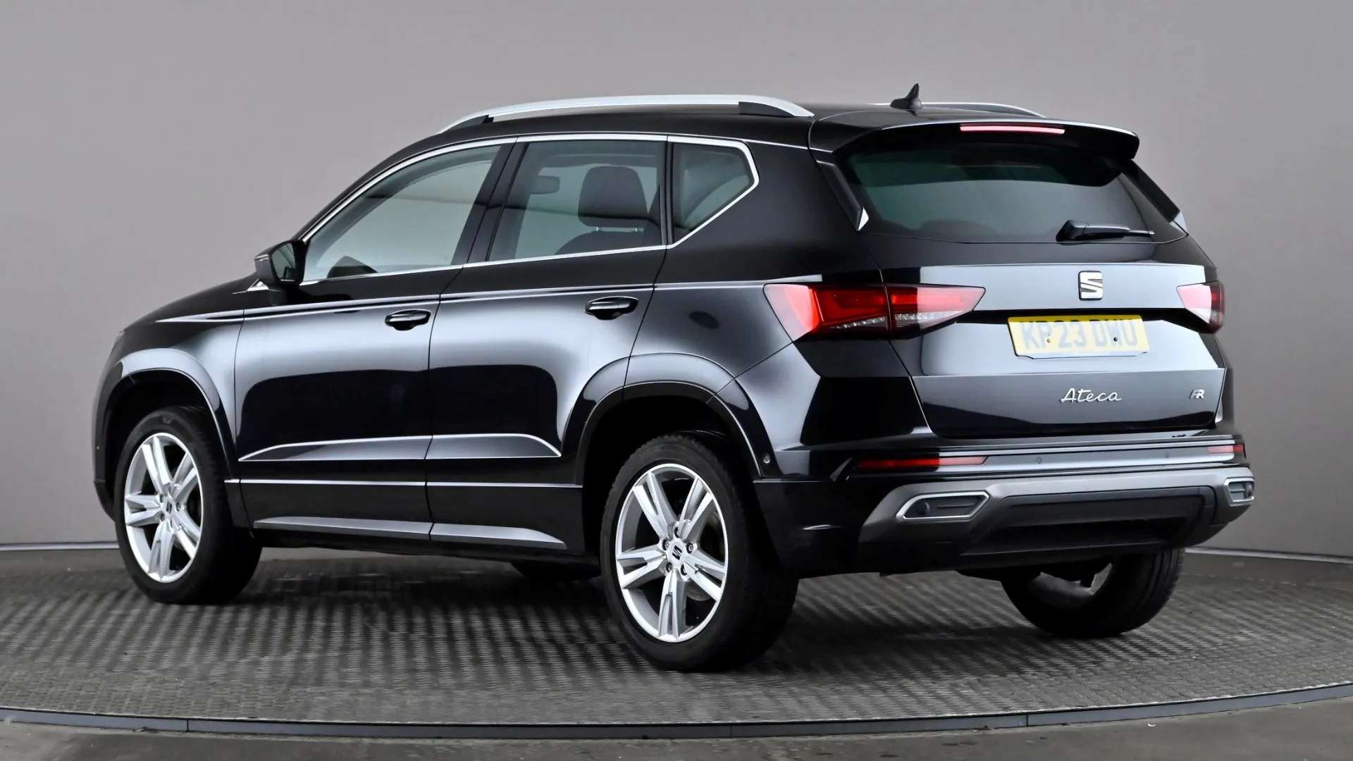A 2023 SEAT ATECA 1.5 TSI EVO FR DSG A 2023 SEAT ATECA 1.5 TSI EVO FR DSG