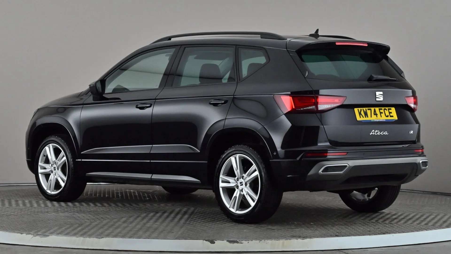 A 2024 SEAT ATECA 1.5 TSI EVO FR DSG A 2024 SEAT ATECA 1.5 TSI EVO FR DSG