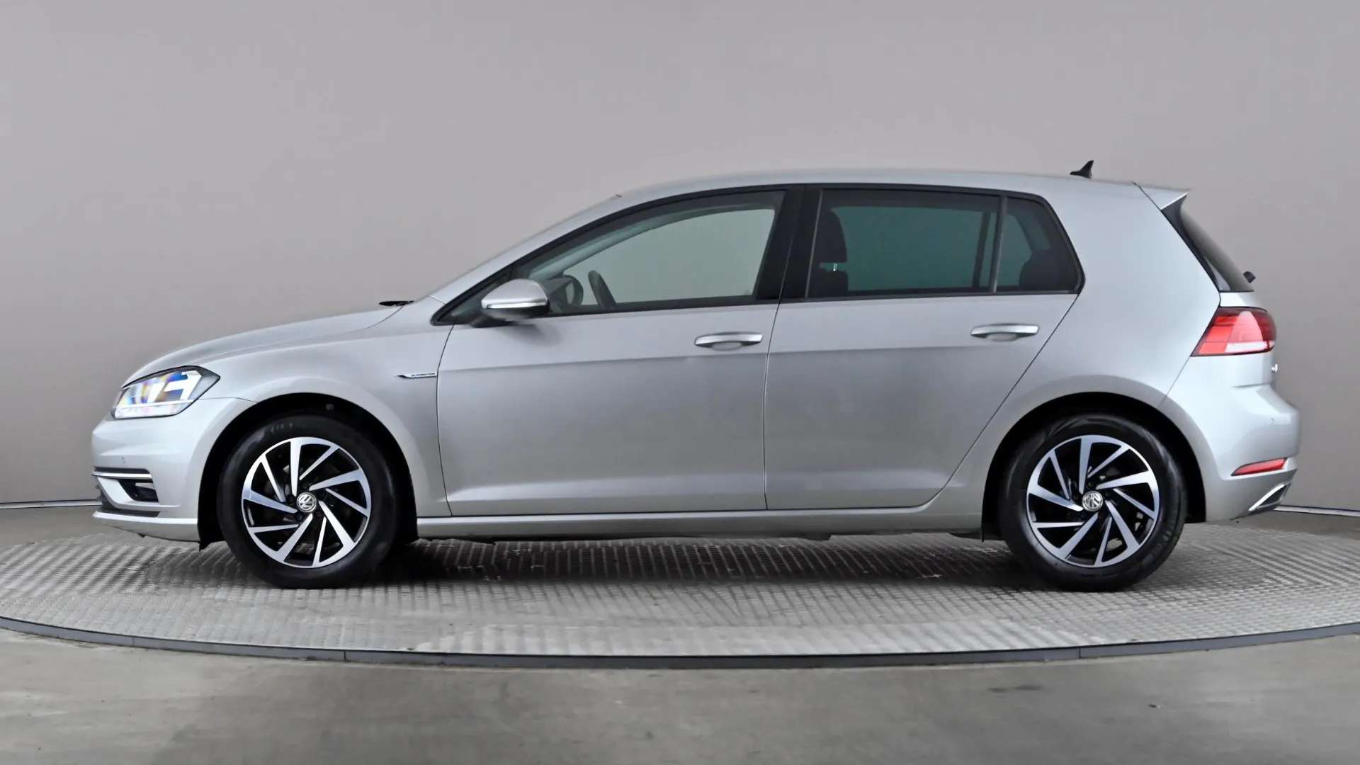 A 2019 VOLKSWAGEN GOLF 1.5 TSI EVO Match A 2019 VOLKSWAGEN GOLF 1.5 TSI EVO Match