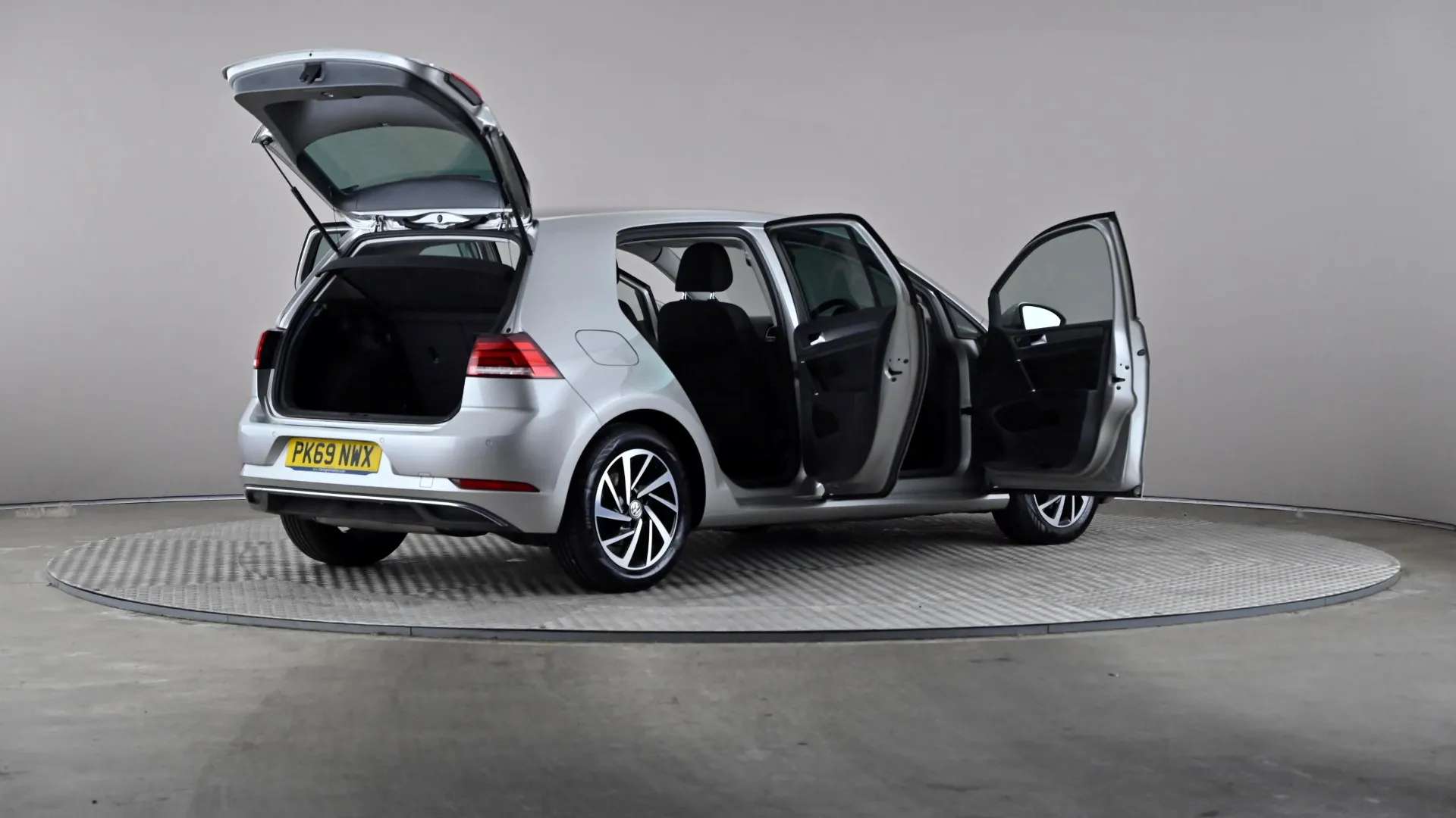 2019 VOLKSWAGEN GOLF 2019 VOLKSWAGEN GOLF