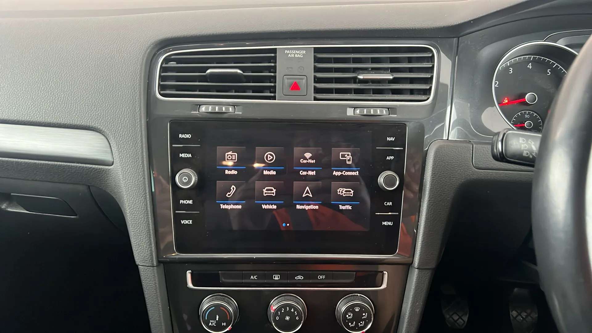 2019 VOLKSWAGEN GOLF 2019 VOLKSWAGEN GOLF