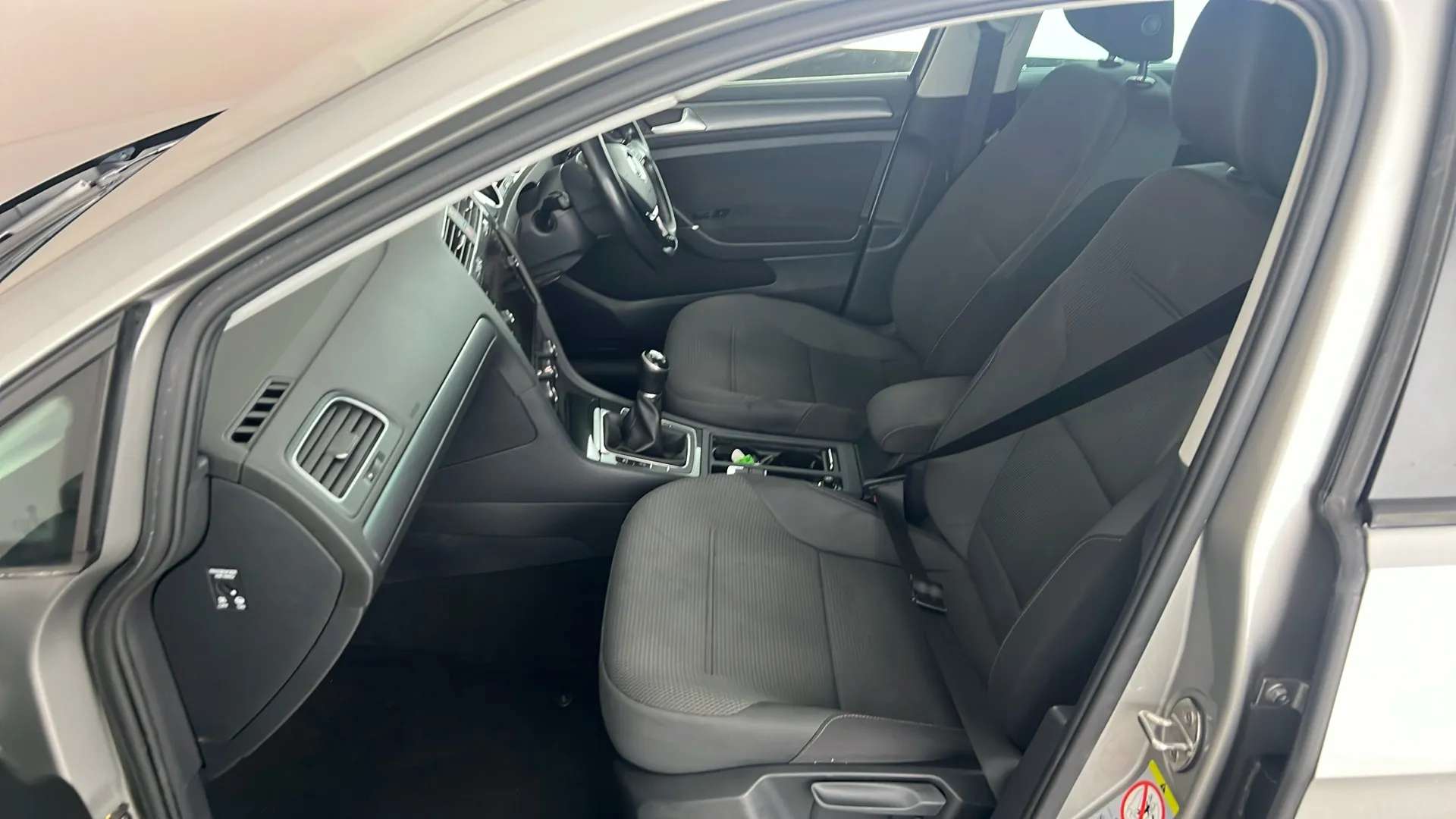 2019 VOLKSWAGEN GOLF 2019 VOLKSWAGEN GOLF