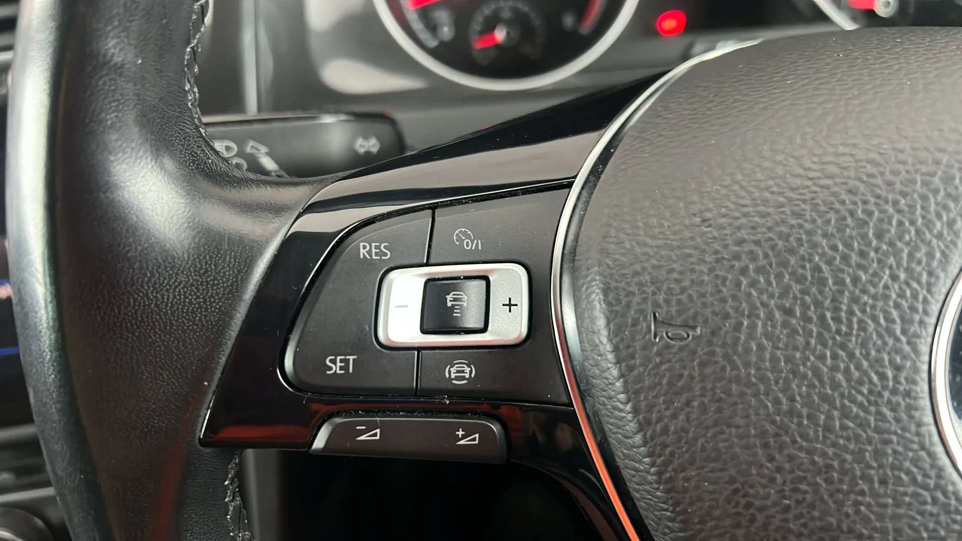2019 VOLKSWAGEN GOLF 2019 VOLKSWAGEN GOLF