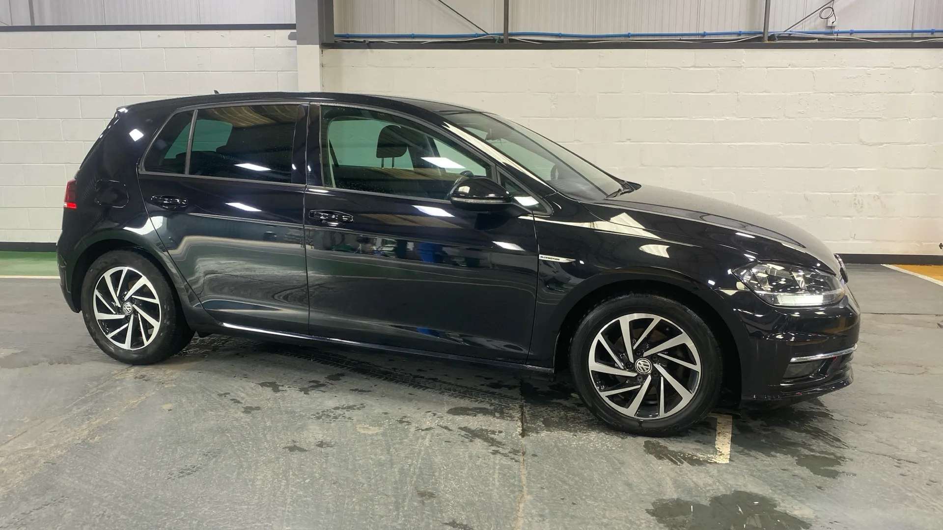 A 2019 VOLKSWAGEN GOLF 1.5 TSI EVO Match A 2019 VOLKSWAGEN GOLF 1.5 TSI EVO Match