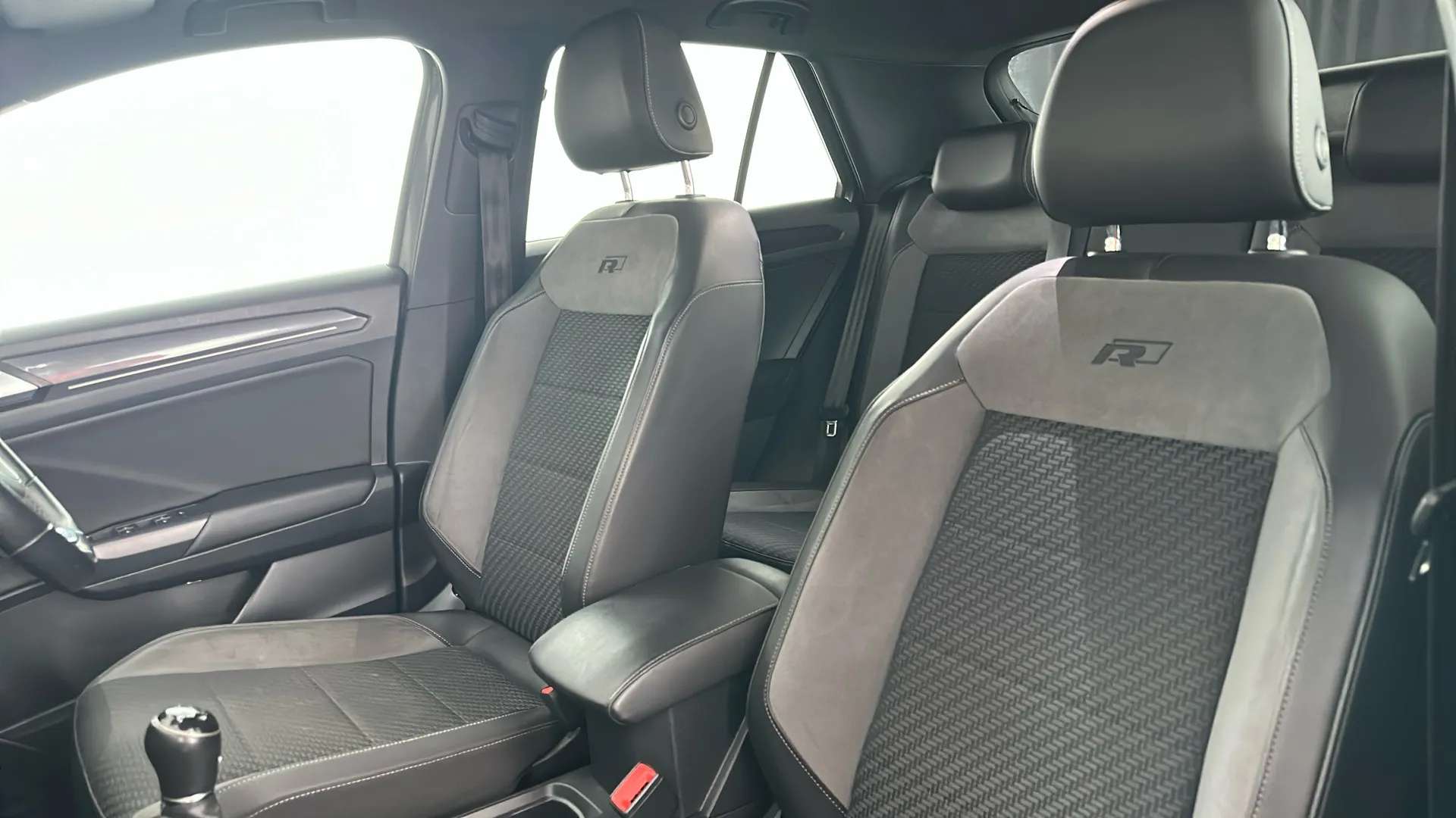 2020 VOLKSWAGEN T-ROC 2020 VOLKSWAGEN T-ROC