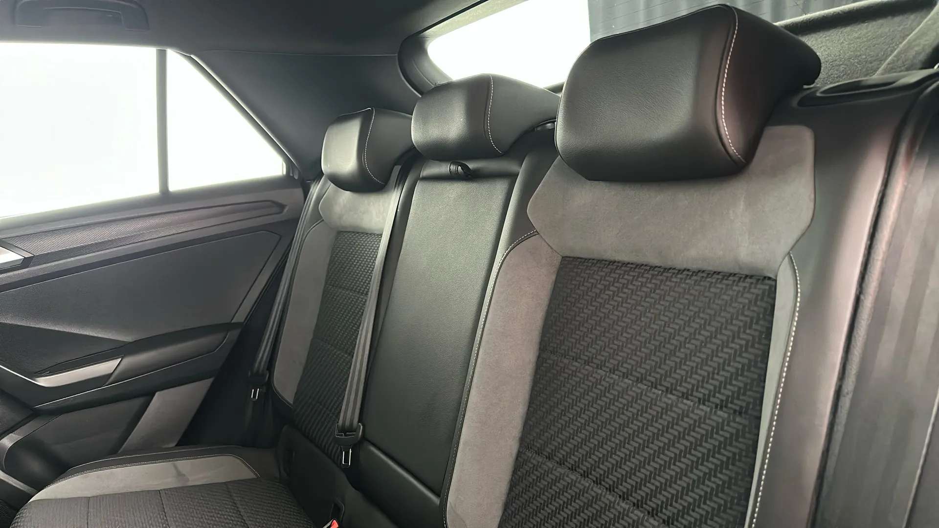 2020 VOLKSWAGEN T-ROC 2020 VOLKSWAGEN T-ROC