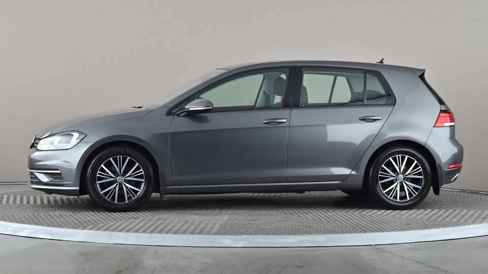 2018 VOLKSWAGEN GOLF 2018 VOLKSWAGEN GOLF