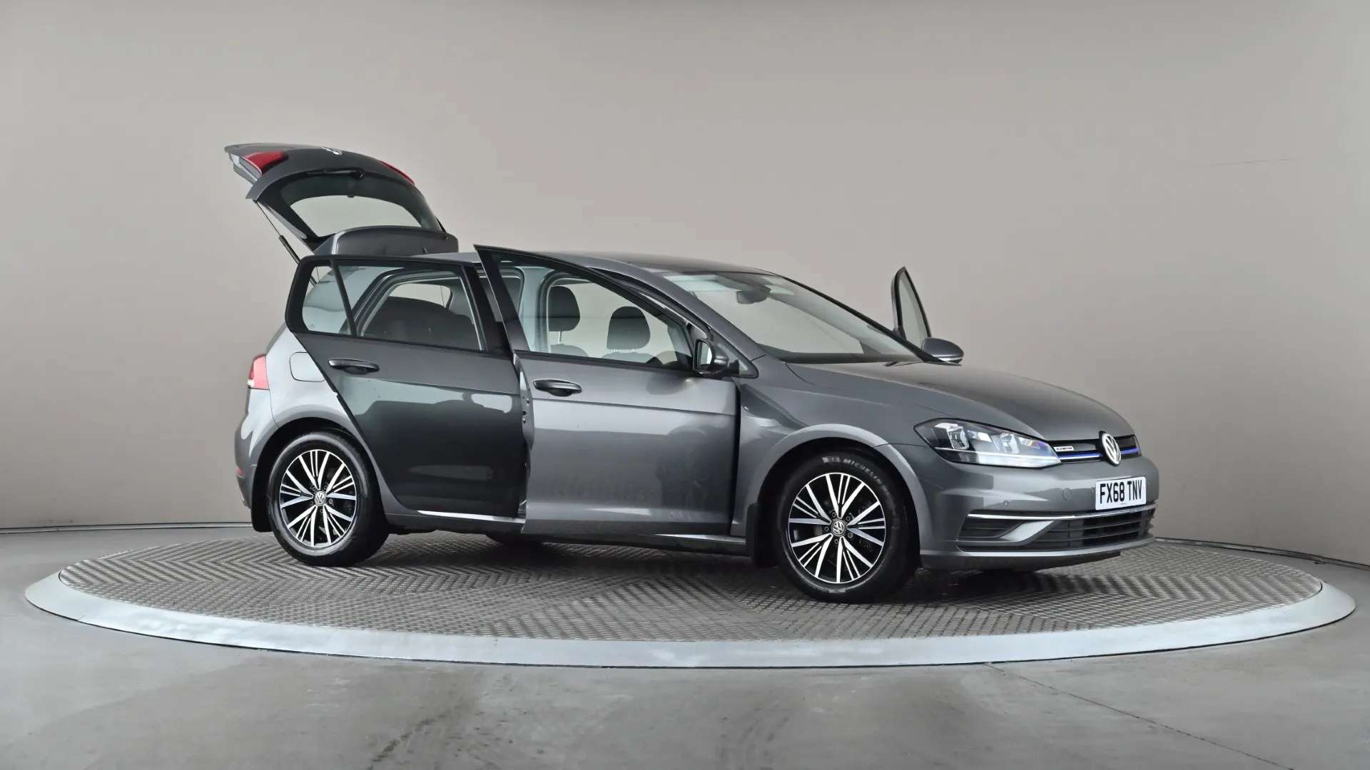 2018 VOLKSWAGEN GOLF 2018 VOLKSWAGEN GOLF