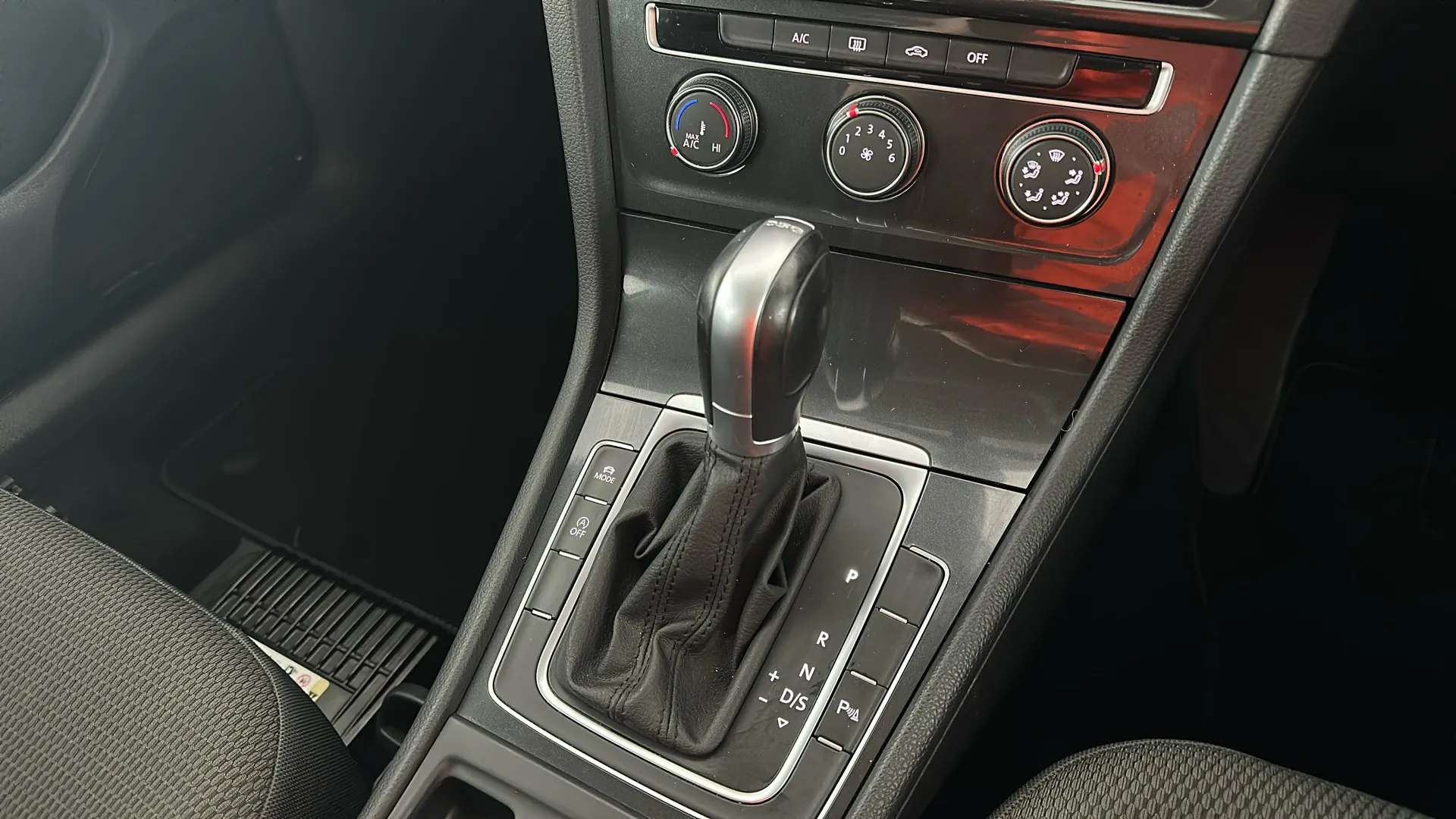2018 VOLKSWAGEN GOLF 2018 VOLKSWAGEN GOLF