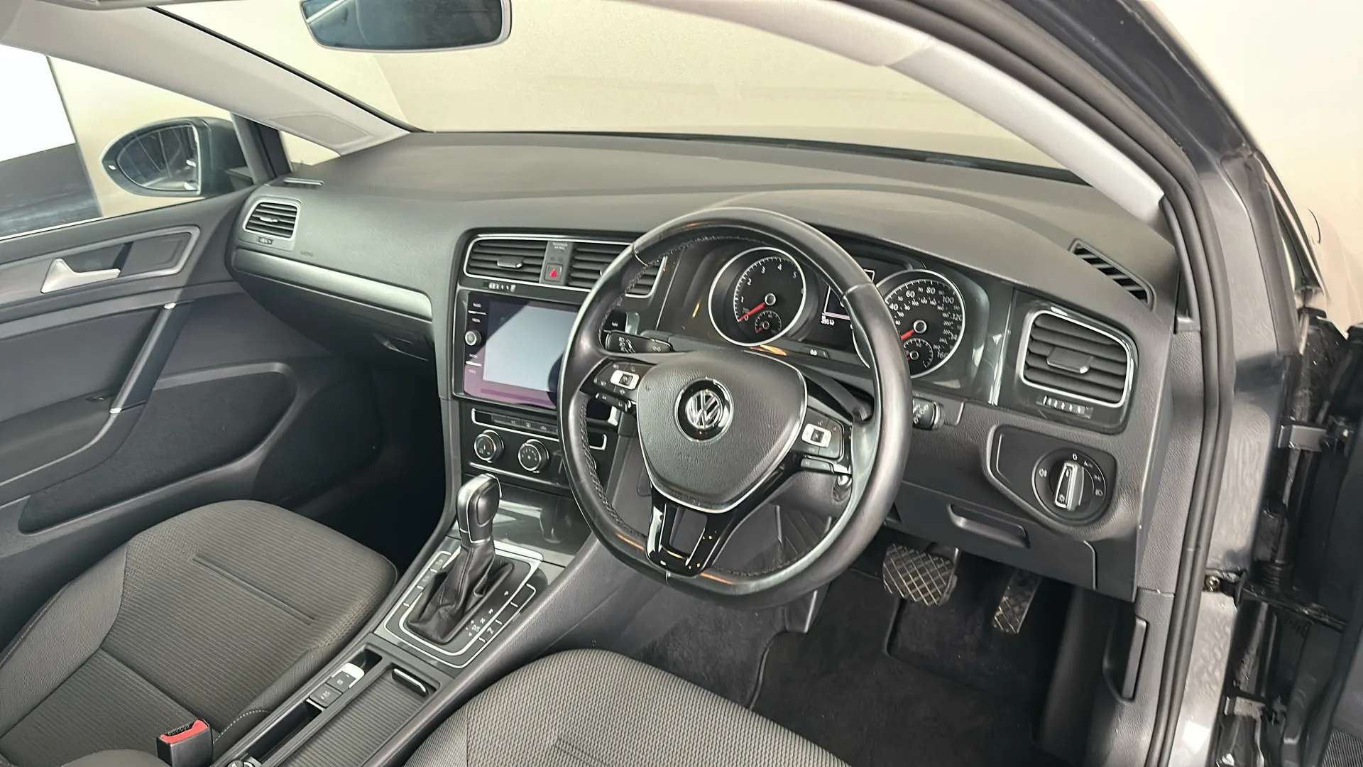 2018 VOLKSWAGEN GOLF 2018 VOLKSWAGEN GOLF