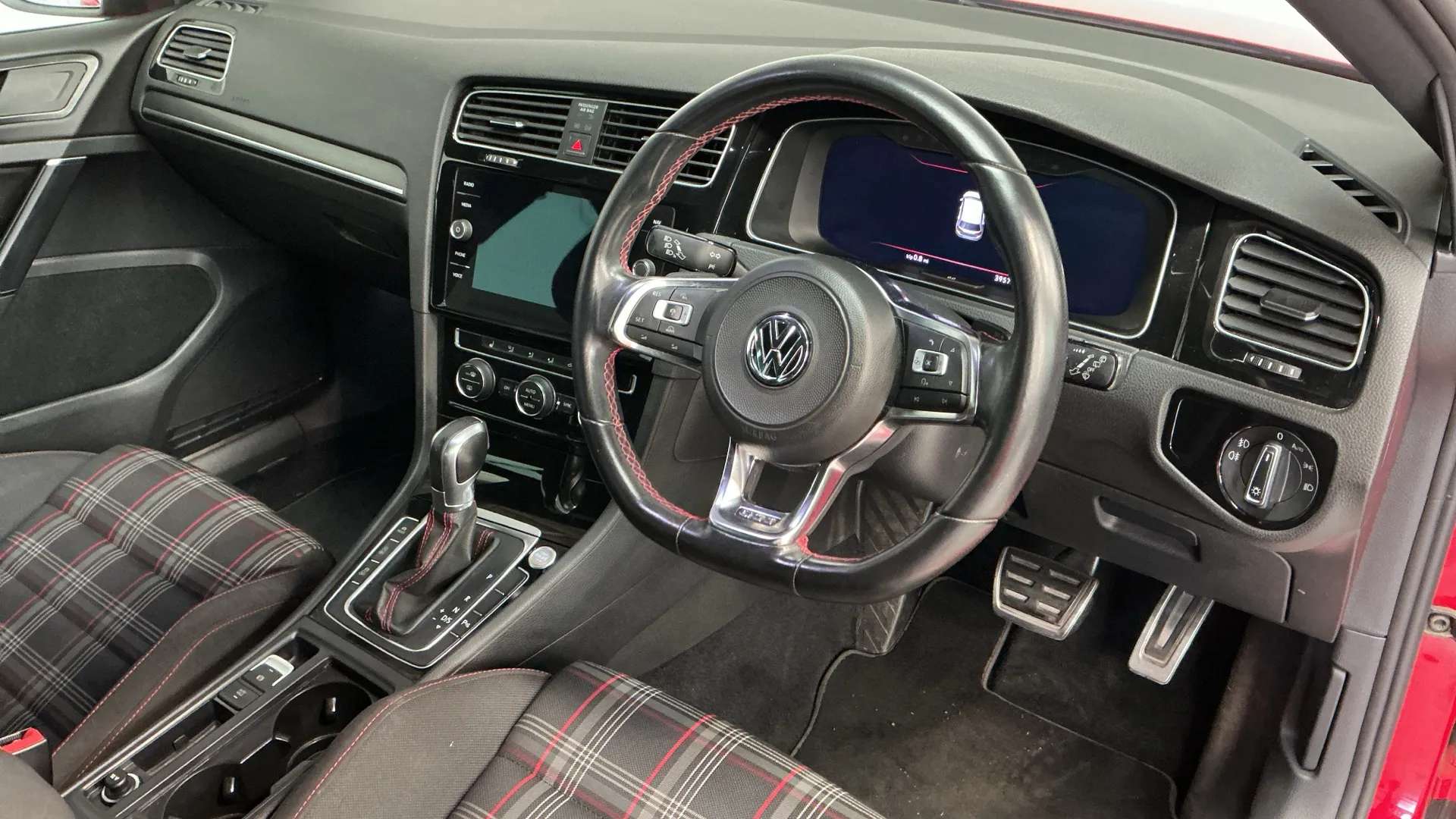 2018 VOLKSWAGEN GOLF 2018 VOLKSWAGEN GOLF