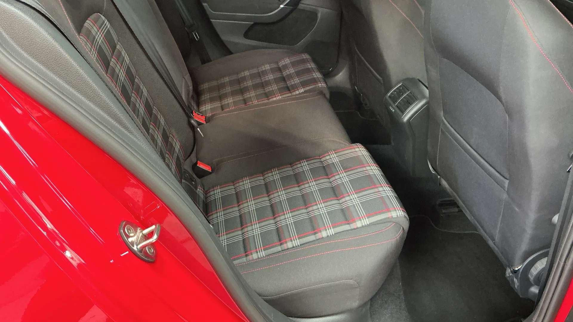 2018 VOLKSWAGEN GOLF 2018 VOLKSWAGEN GOLF