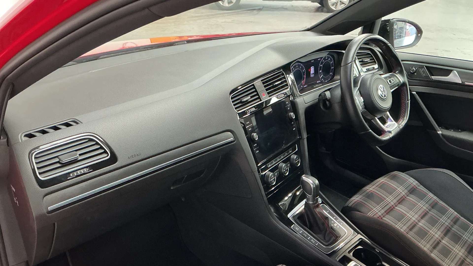 2018 VOLKSWAGEN GOLF 2018 VOLKSWAGEN GOLF