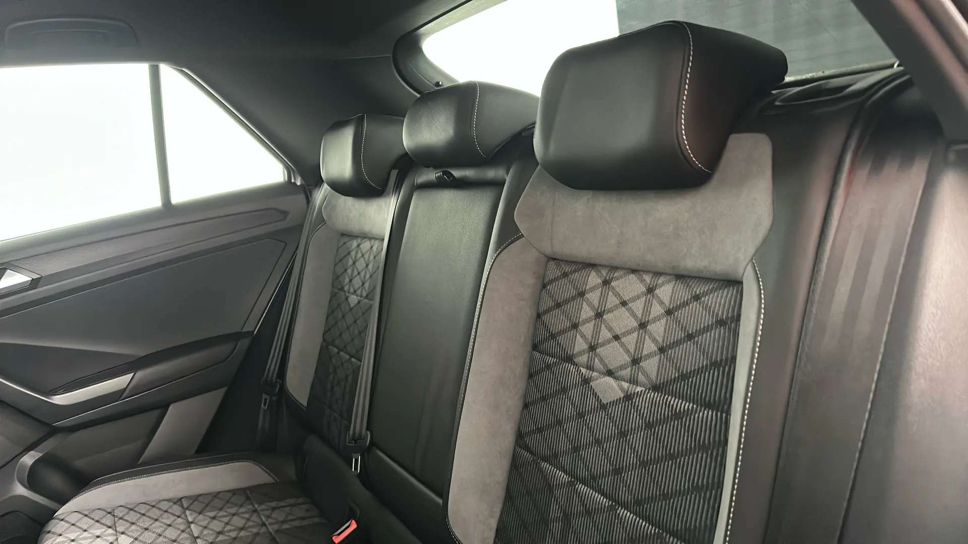 2022 VOLKSWAGEN T-ROC 2022 VOLKSWAGEN T-ROC