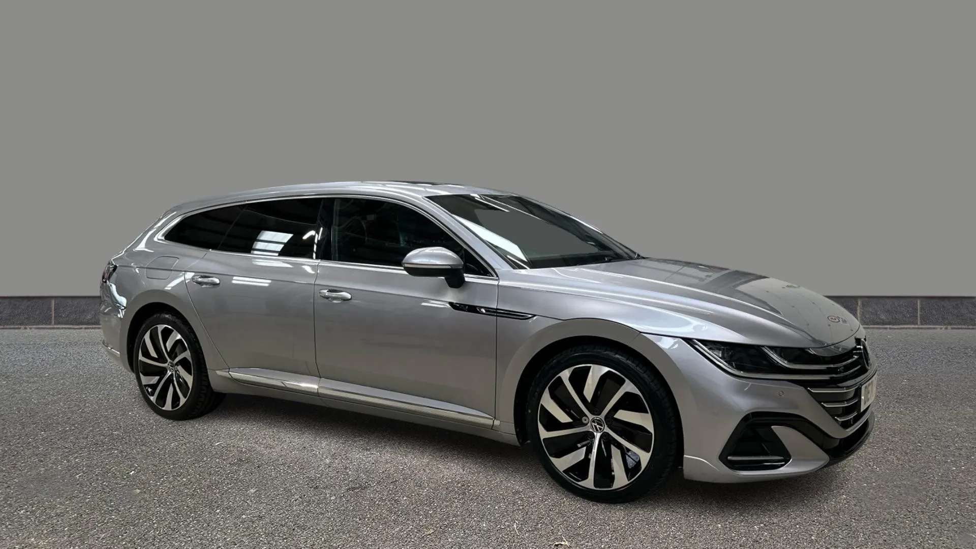 A 2021 VOLKSWAGEN ARTEON 2.0 TSI R-Line DSG A 2021 VOLKSWAGEN ARTEON 2.0 TSI R-Line DSG