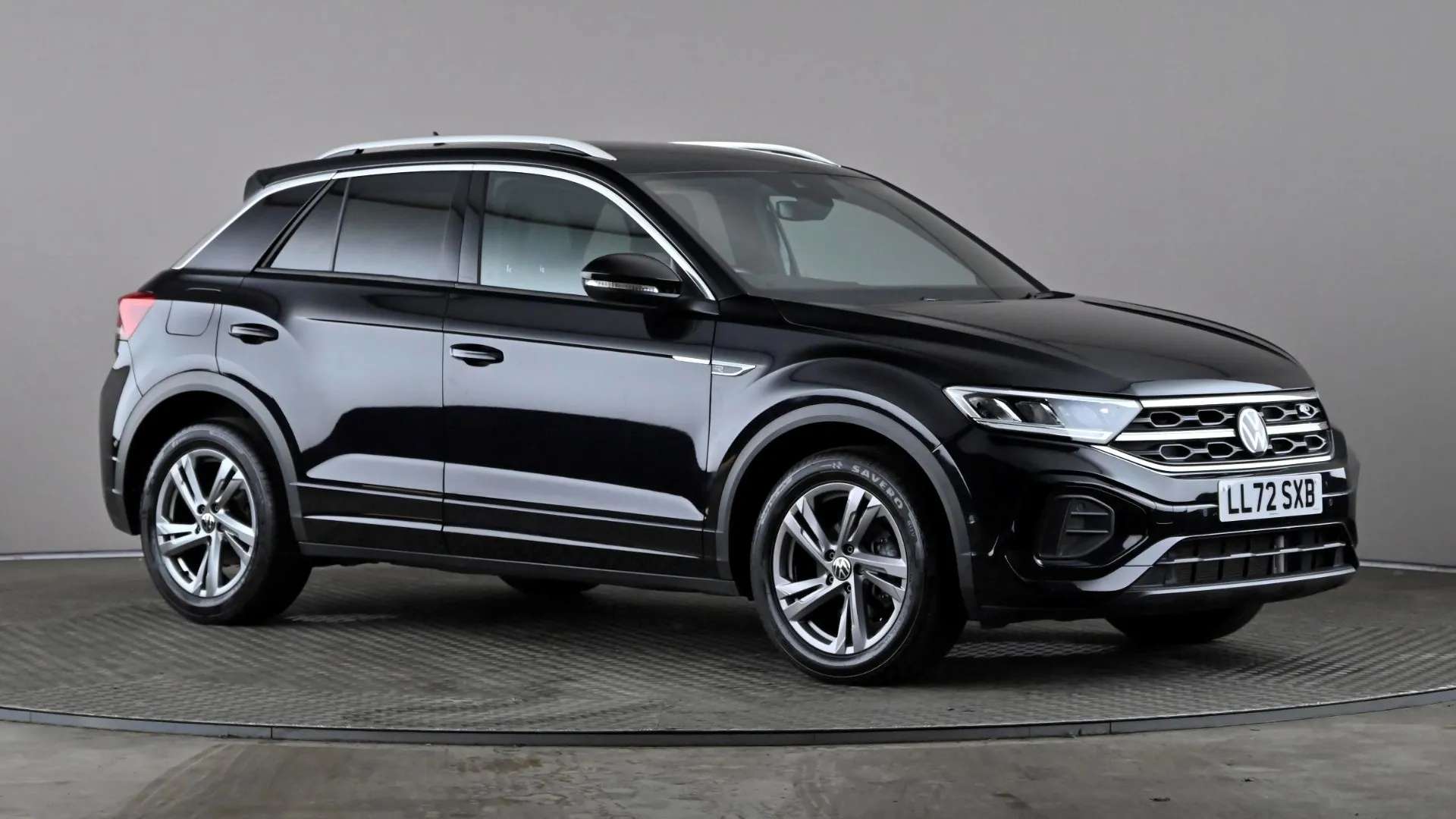 A 2022 VOLKSWAGEN T-ROC 1.5 TSI R-Line DSG A 2022 VOLKSWAGEN T-ROC 1.5 TSI R-Line DSG