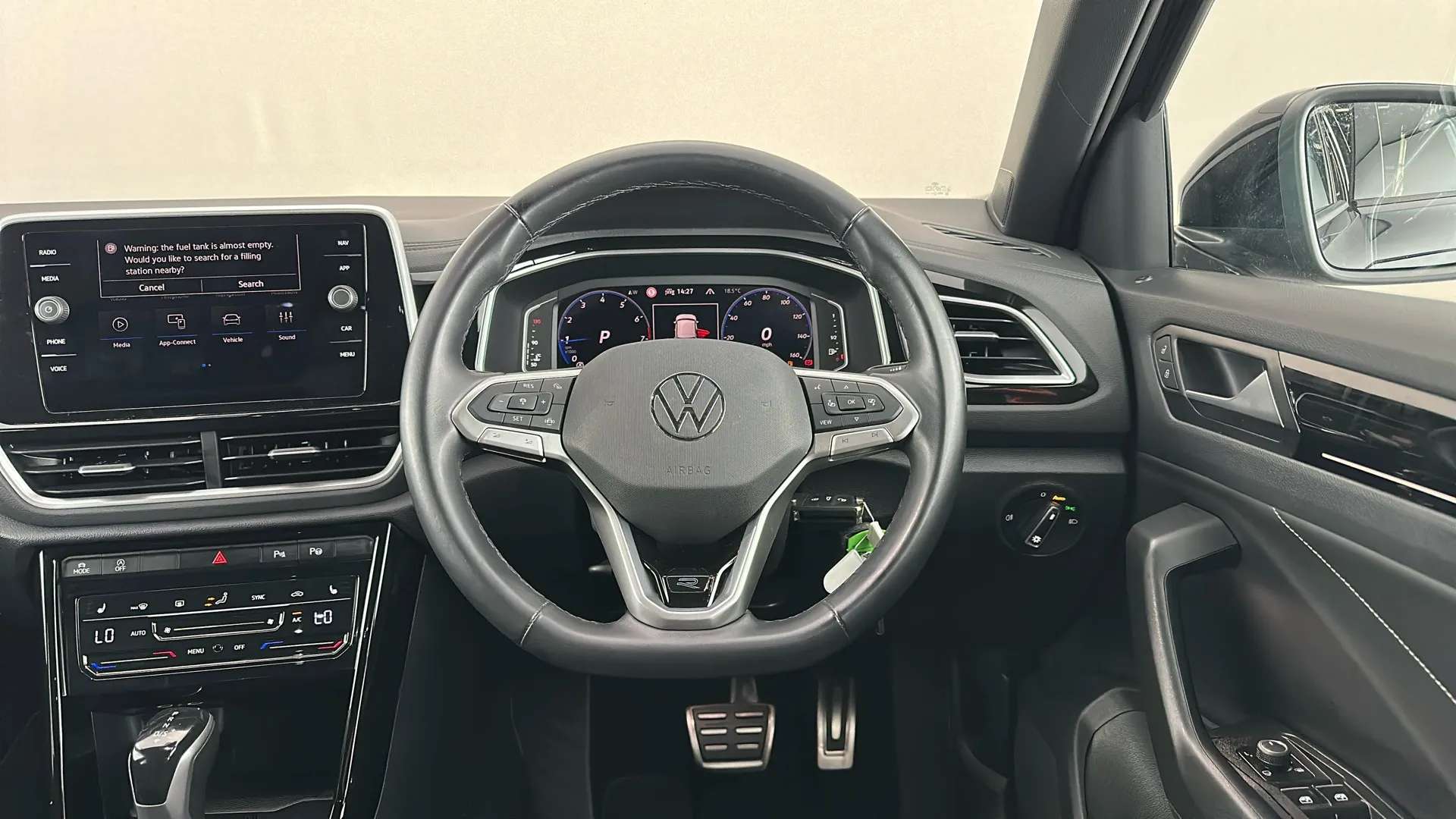 2024 VOLKSWAGEN T-ROC 2024 VOLKSWAGEN T-ROC