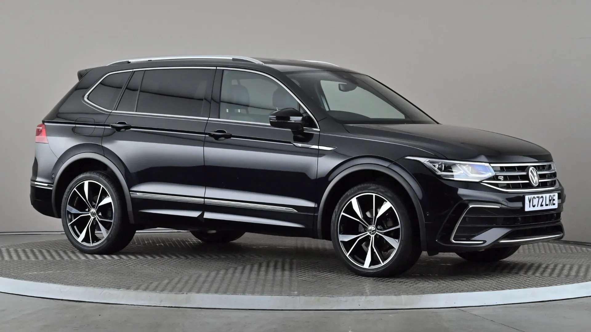 A 2022 VOLKSWAGEN TIGUAN ALLSPACE 1.5 TSI R-Line DSG A 2022 VOLKSWAGEN TIGUAN ALLSPACE 1.5 TSI R-Line DSG
