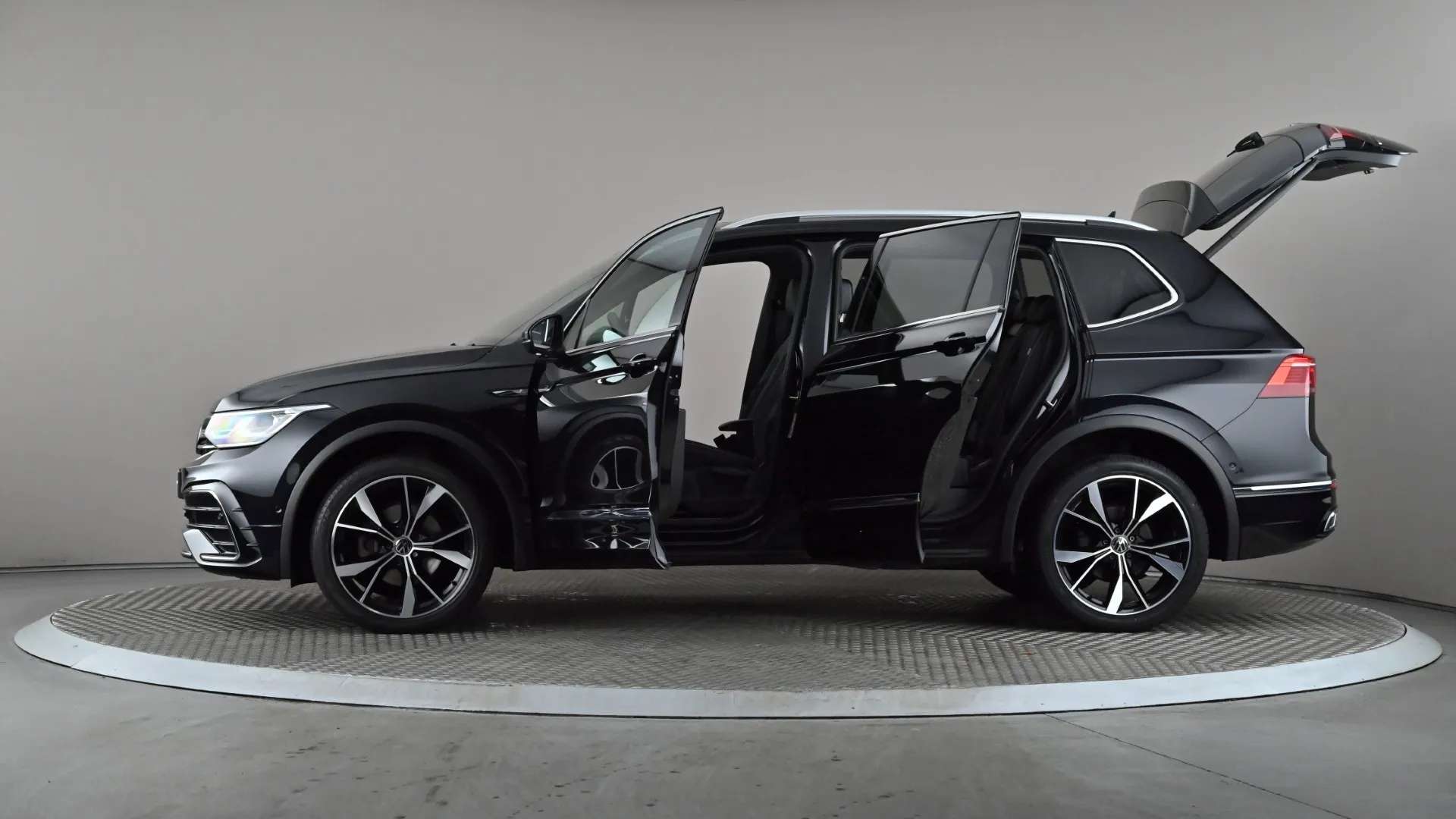 2022 VOLKSWAGEN TIGUAN ALLSPACE 2022 VOLKSWAGEN TIGUAN ALLSPACE