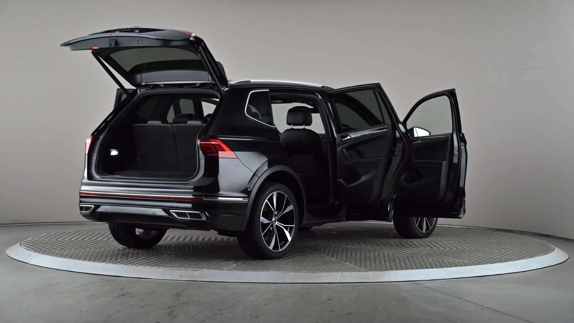 2022 VOLKSWAGEN TIGUAN ALLSPACE 2022 VOLKSWAGEN TIGUAN ALLSPACE