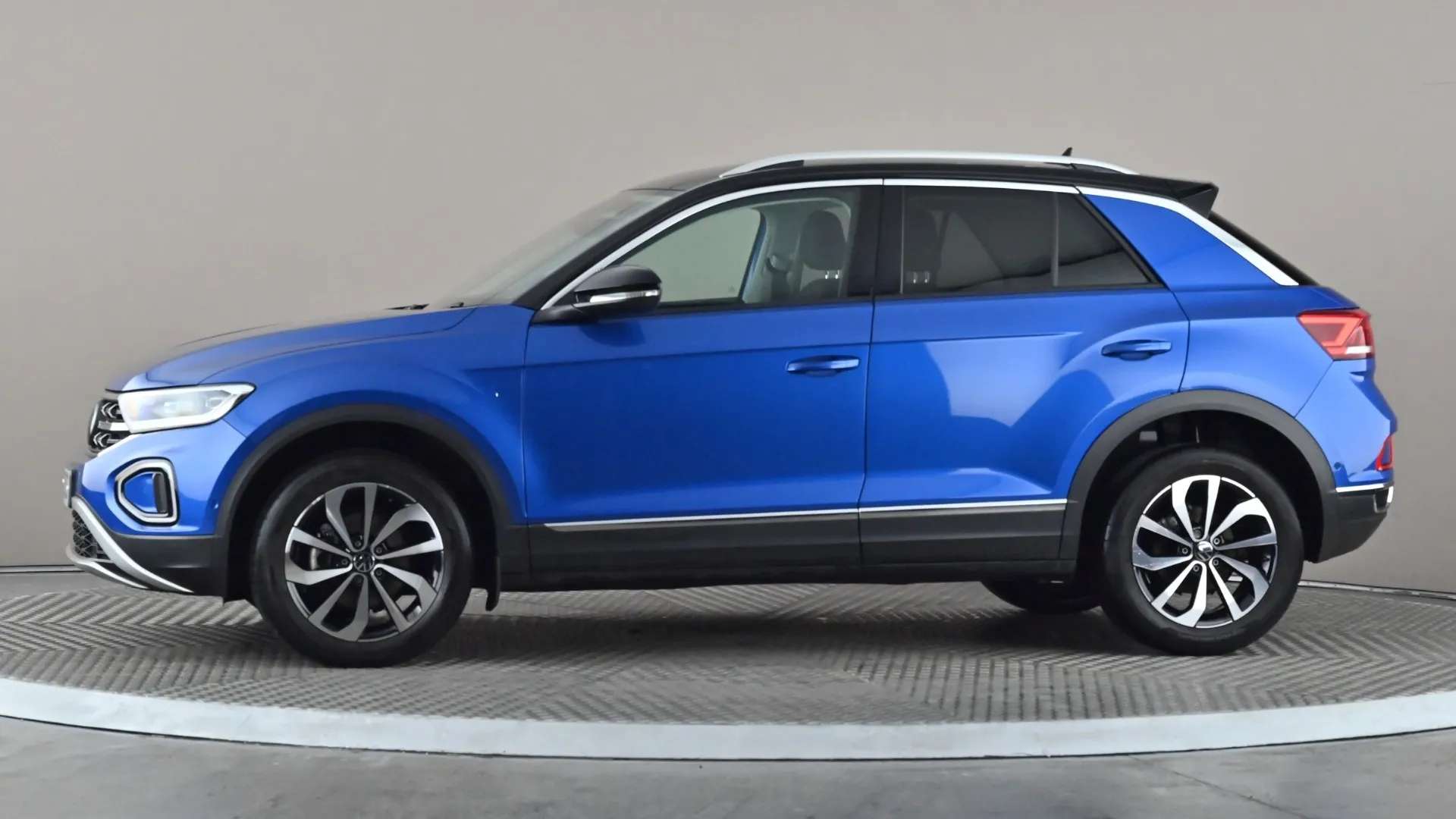 A 2023 VOLKSWAGEN T-ROC 1.5 TSI Style DSG A 2023 VOLKSWAGEN T-ROC 1.5 TSI Style DSG