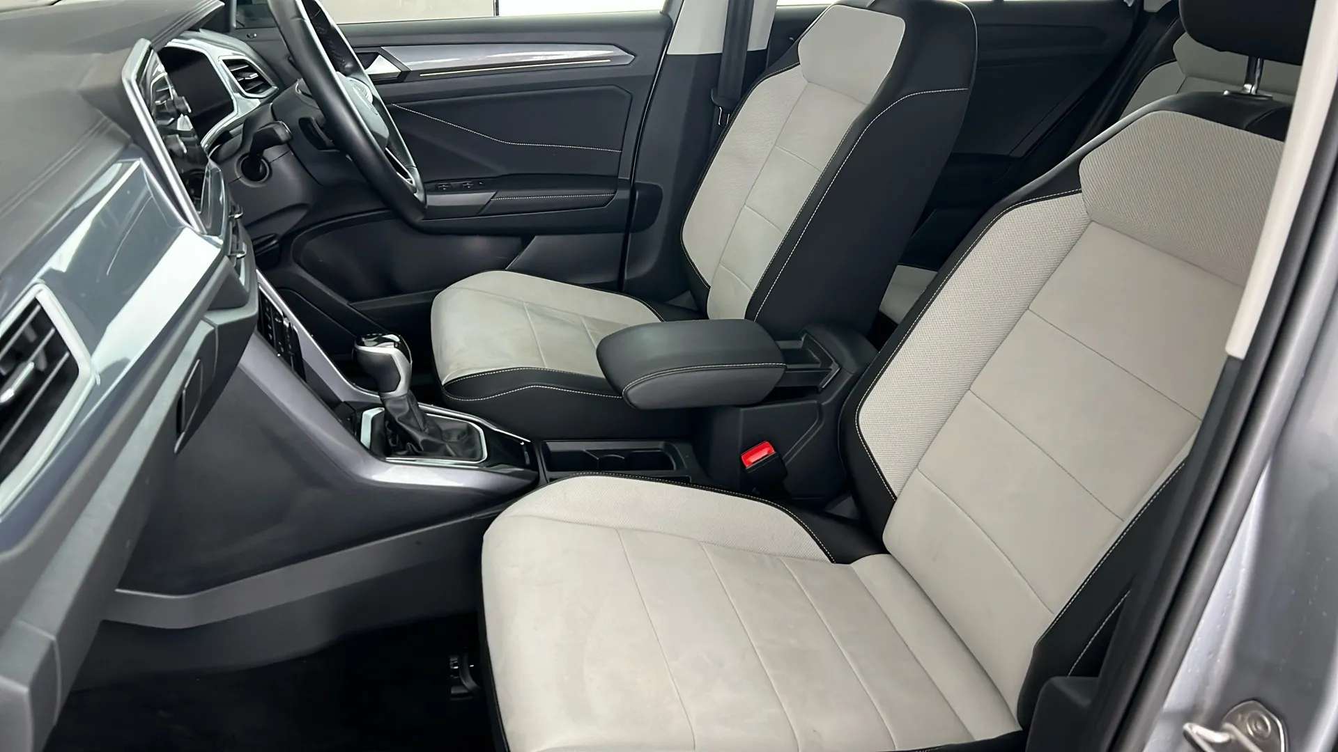 2022 VOLKSWAGEN T-ROC 2022 VOLKSWAGEN T-ROC