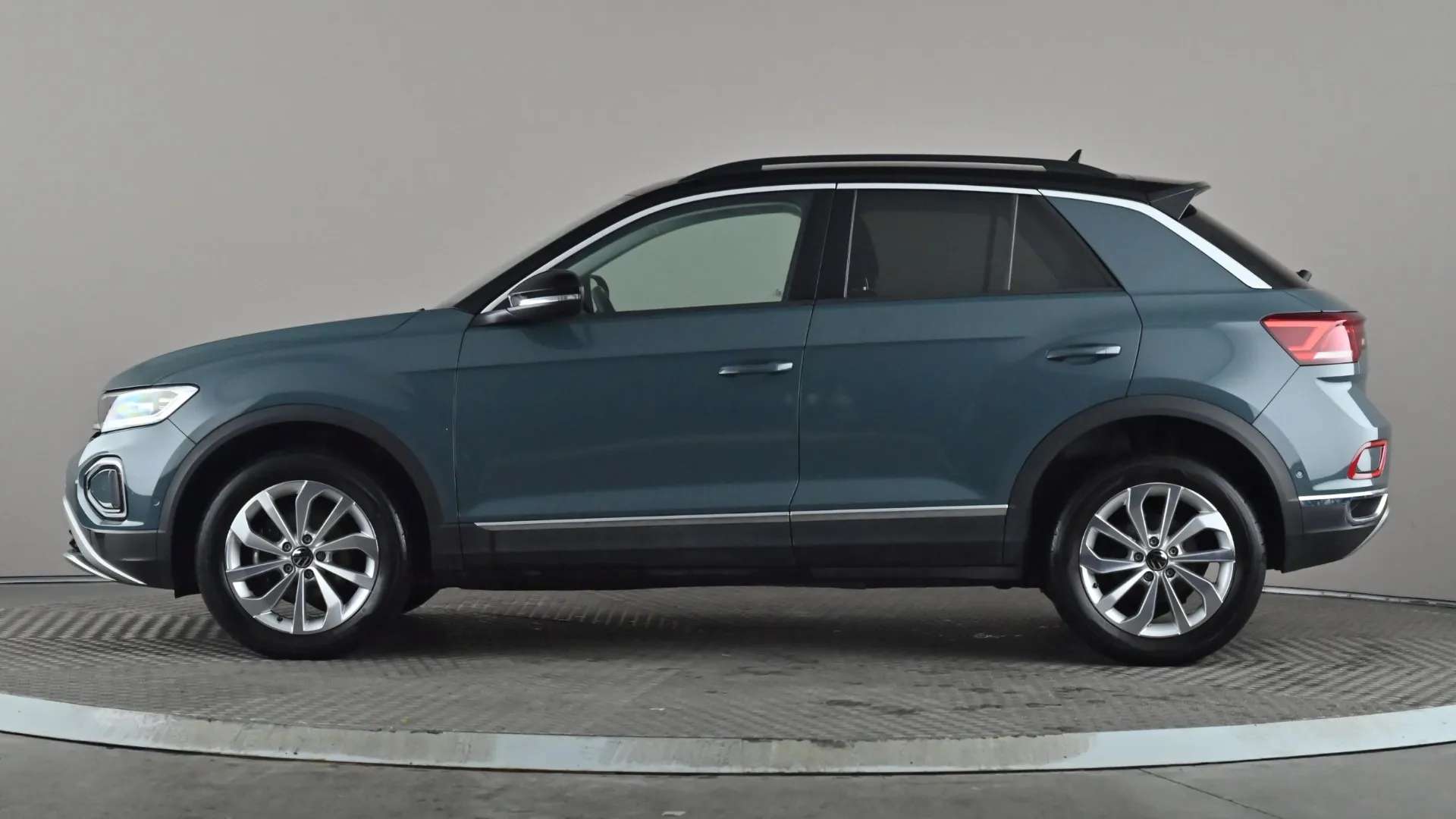 A 2023 VOLKSWAGEN T-ROC 1.5 TSI Style DSG A 2023 VOLKSWAGEN T-ROC 1.5 TSI Style DSG